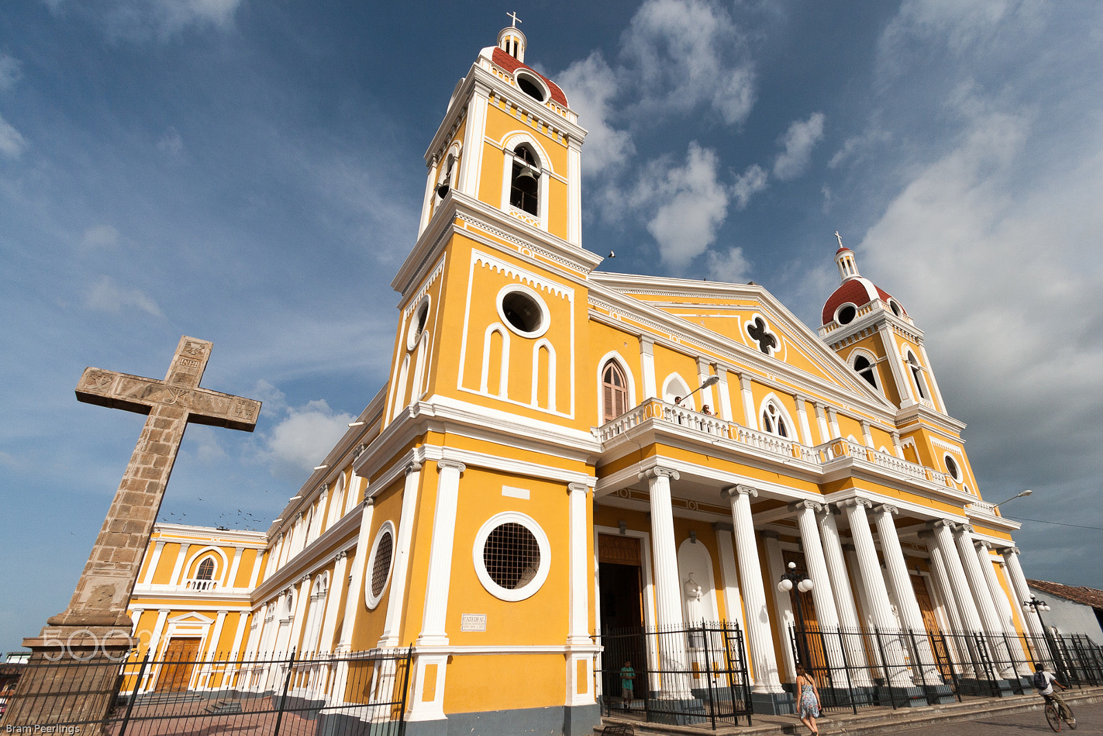 Canon EF-S 10-22mm F3.5-4.5 USM sample photo. Cathedral of granada, nicaragua photography