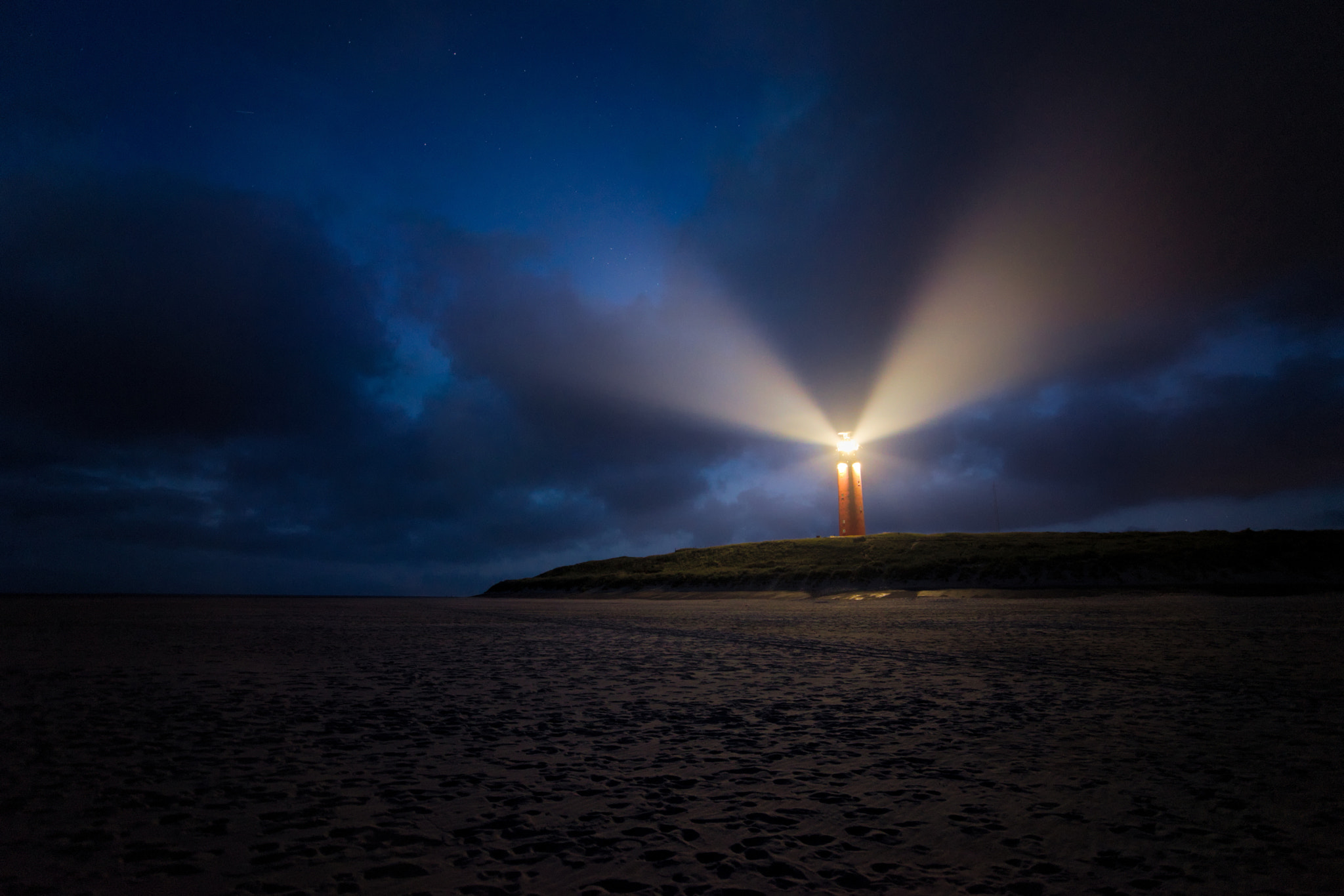 Sigma 17-35mm F2.8-4 EX DG  Aspherical HSM sample photo. Lighthouse@work photography