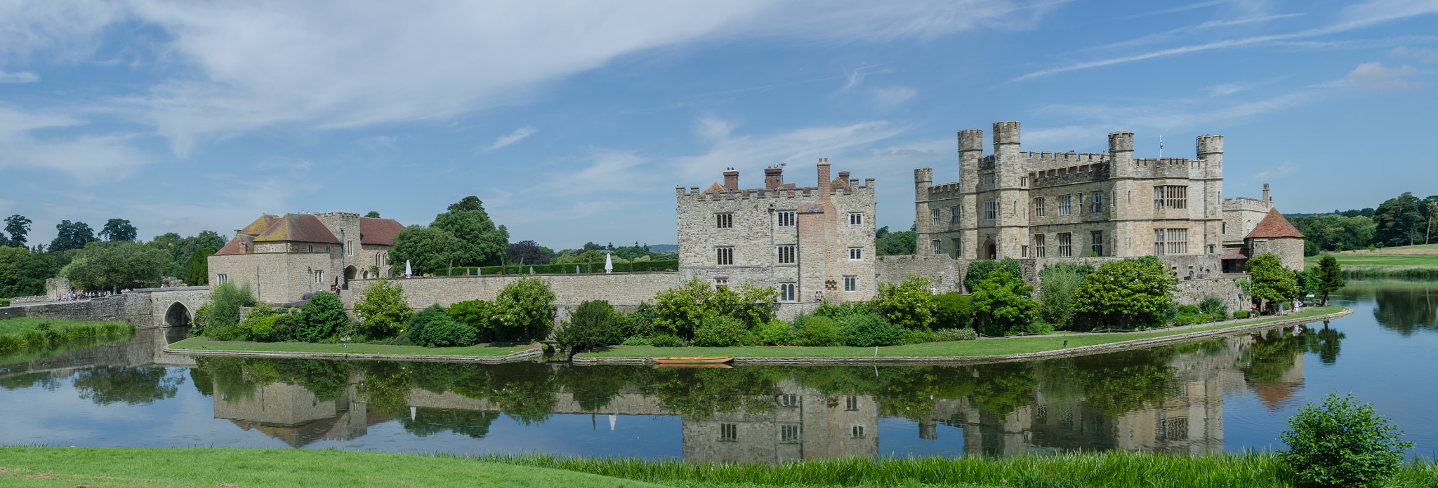 Nikon AF-S Nikkor 28-70mm F2.8 ED-IF sample photo. Leeds castle photography