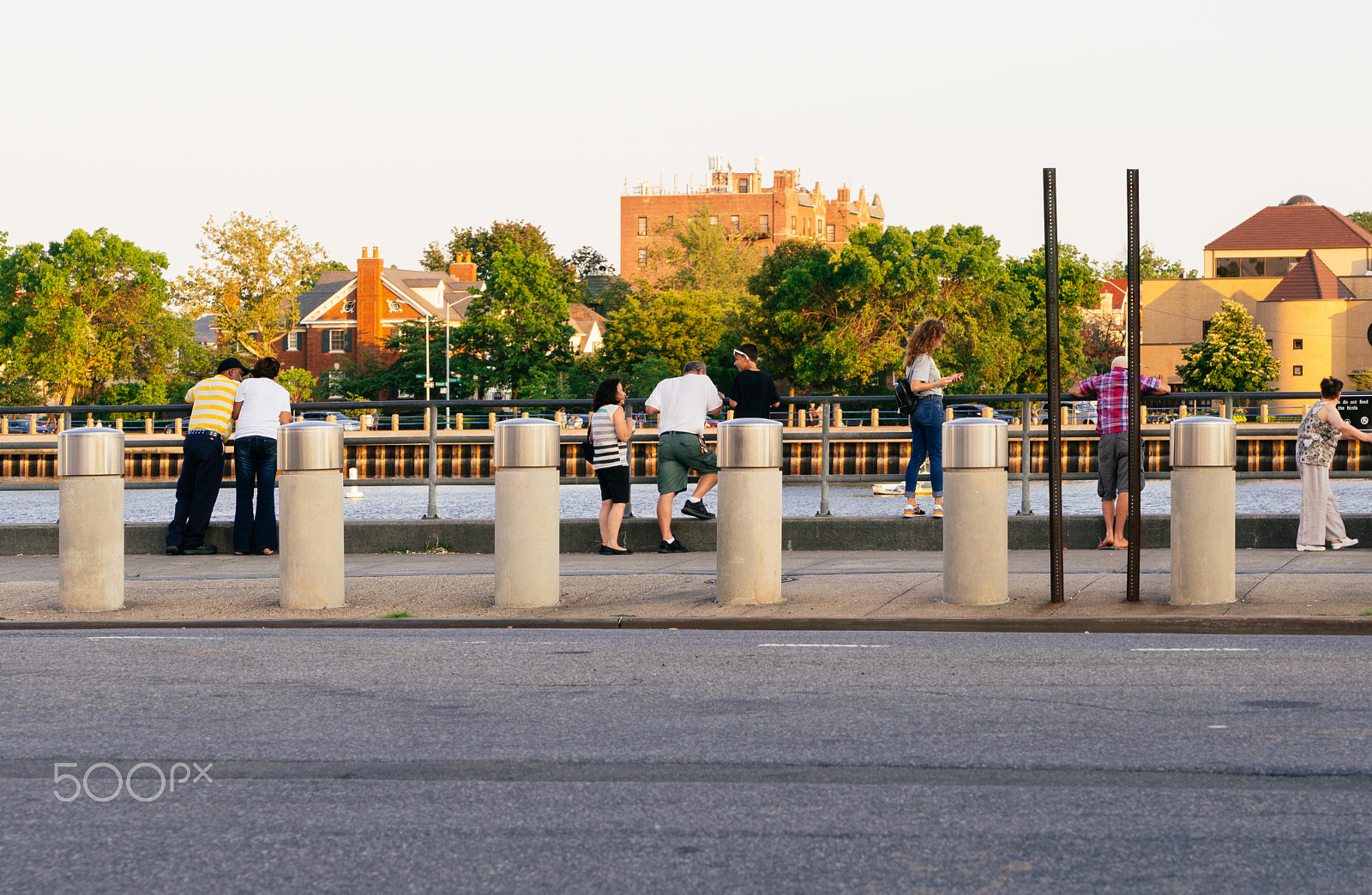 Sony a6300 + Sony Vario Tessar T* FE 24-70mm F4 ZA OSS sample photo. Brooklyn is where home is photography