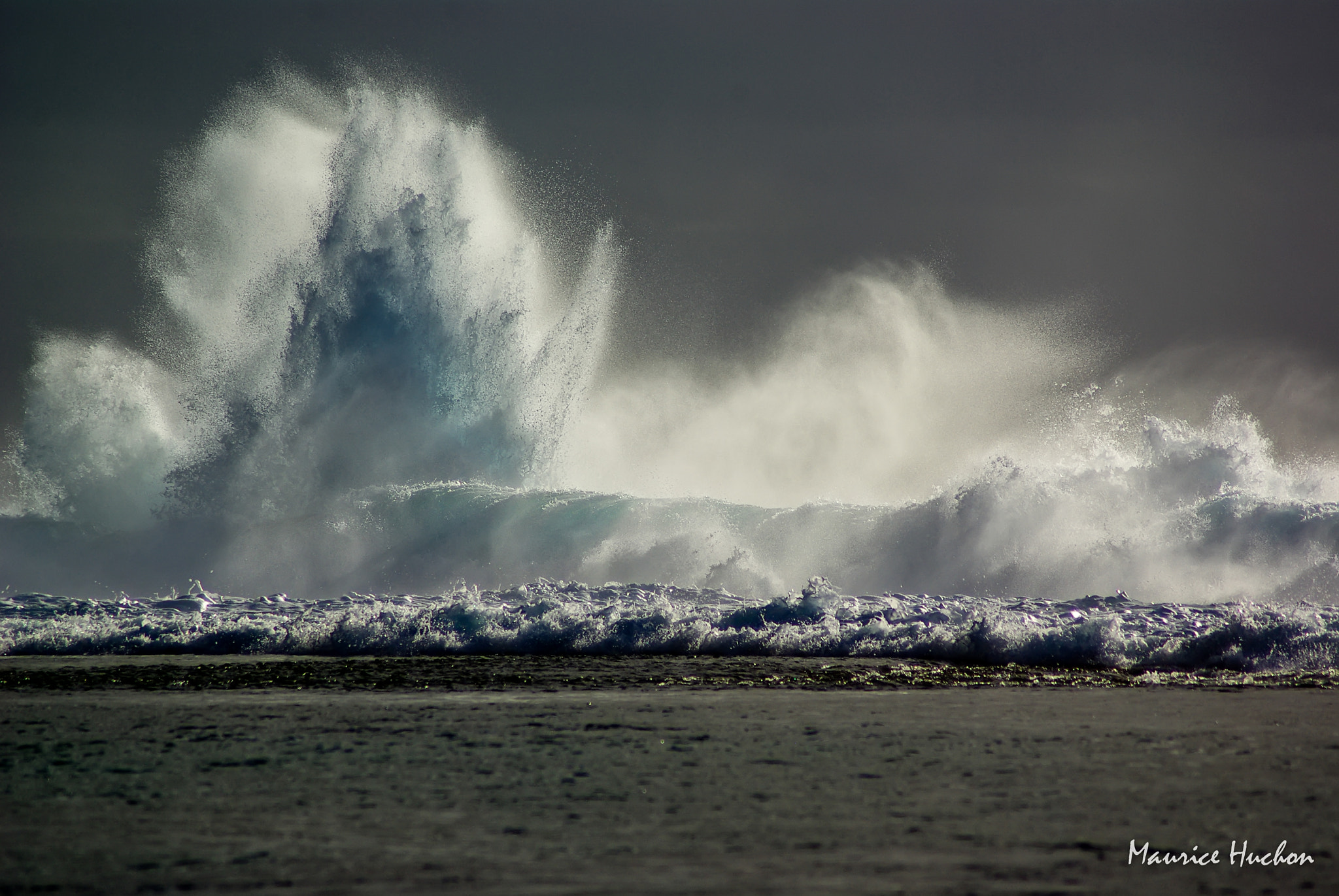 Tamron AF 70-300mm F4-5.6 Di LD Macro sample photo. Vagues déferlantes à rurutu (polynésie) photography
