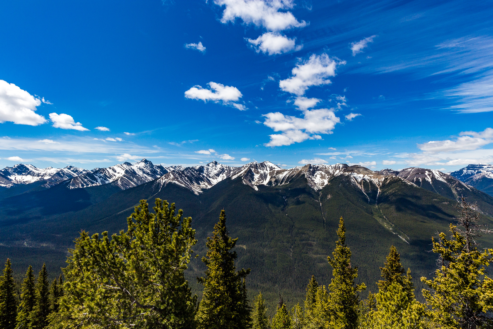 Canon EOS 650D (EOS Rebel T4i / EOS Kiss X6i) sample photo. View off of sulphur mountain photography