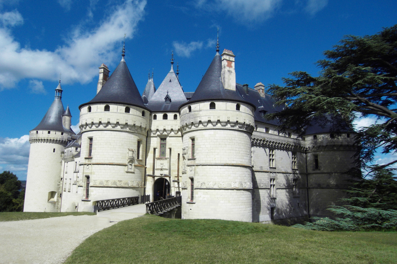 Samsung NV24HD, VLUU NV24HD, LANDIAO NV106HD sample photo. Château  de chaumont -sur -loire photography