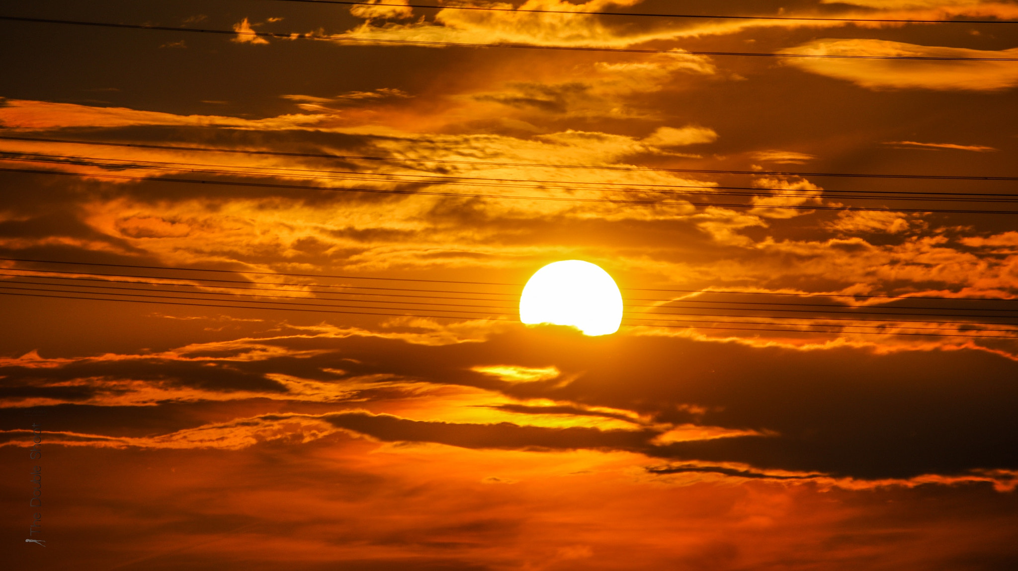 Canon EF-S 55-250mm F4-5.6 IS sample photo. Sun cloud photography