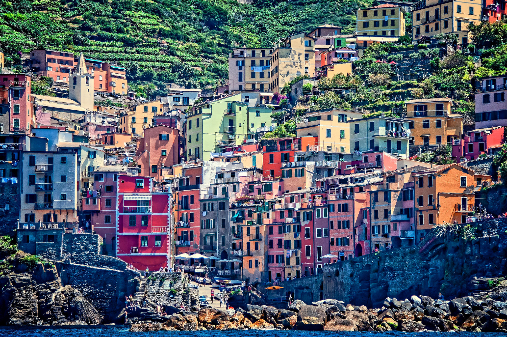 Nikon AF-S Nikkor 24-120mm F4G ED VR sample photo. Riomaggiore, cinque terre photography