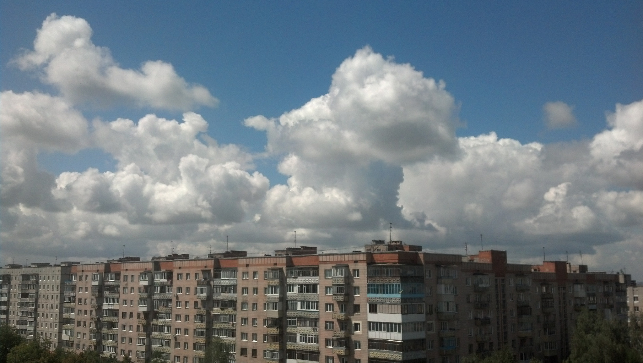 Motorola DROID RAZR sample photo