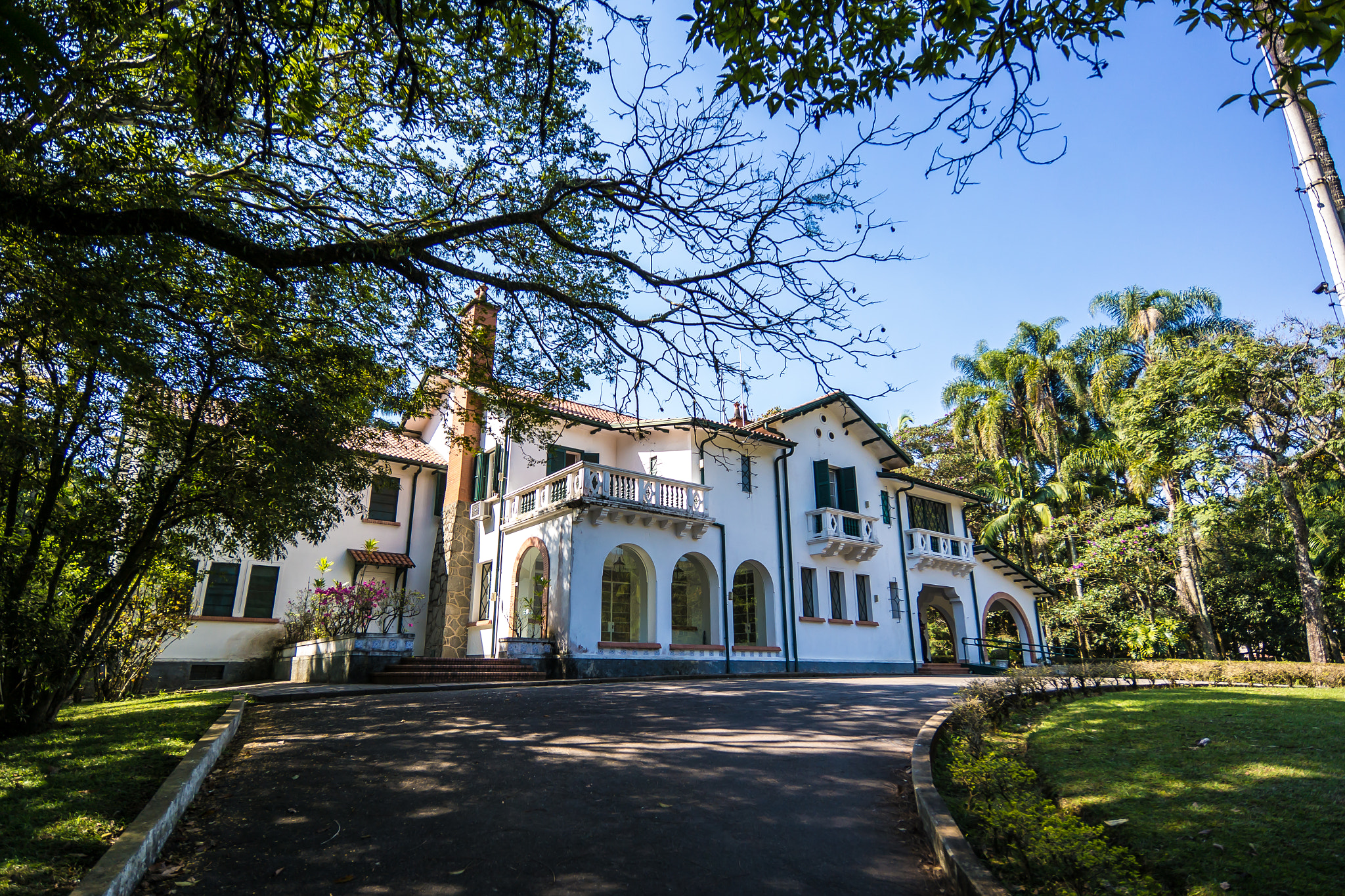 Samsung NX 12-24mm F4-5.6 ED sample photo. Casarão photography