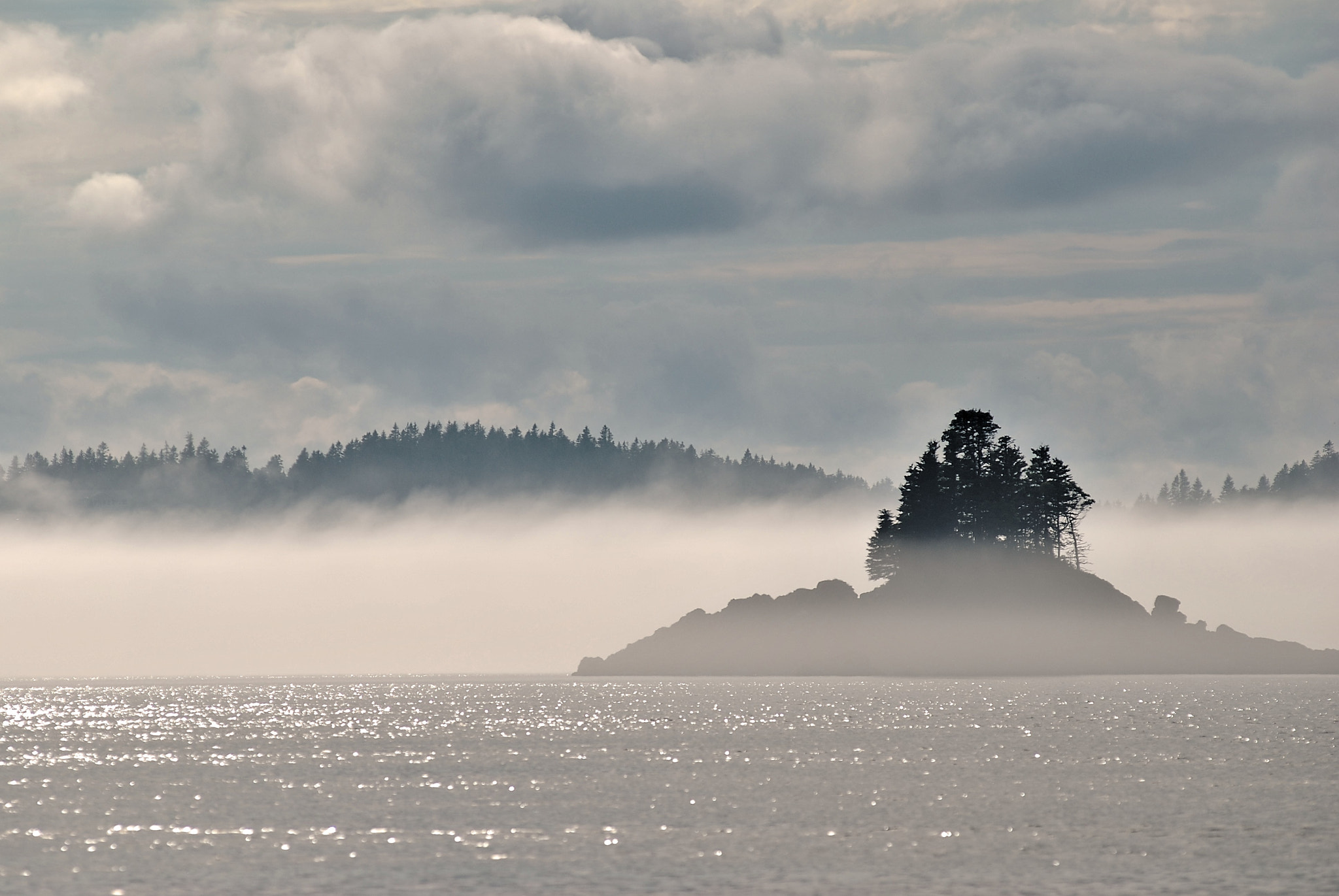 Nikon AF-Nikkor 80-200mm F2.8D ED sample photo. Fog photography