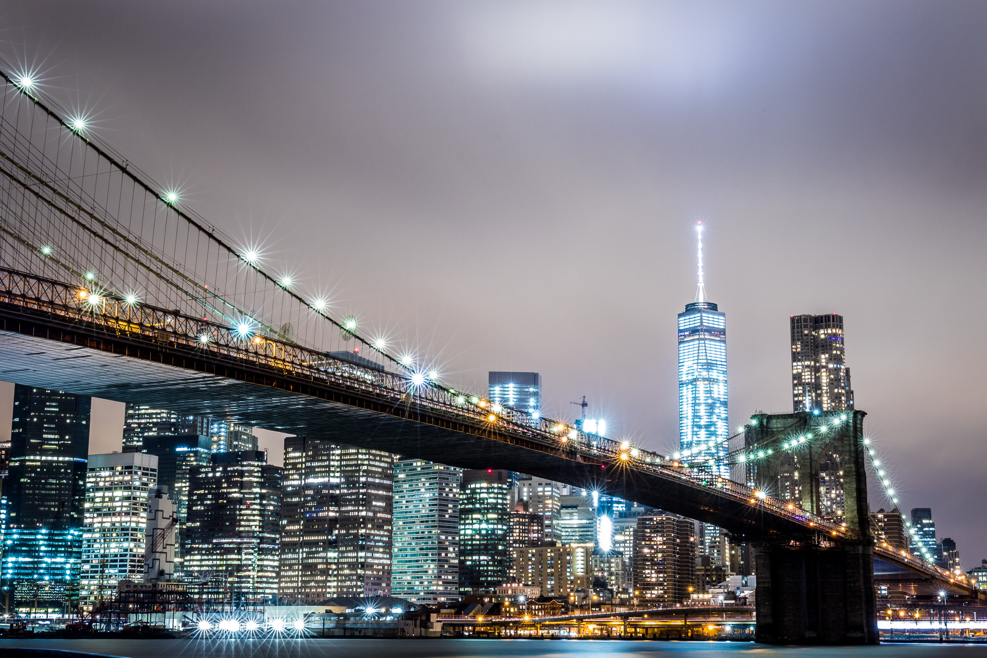 Canon EF 16-35mm F4L IS USM sample photo. The brooklyn bridge and manhattan skyline photography