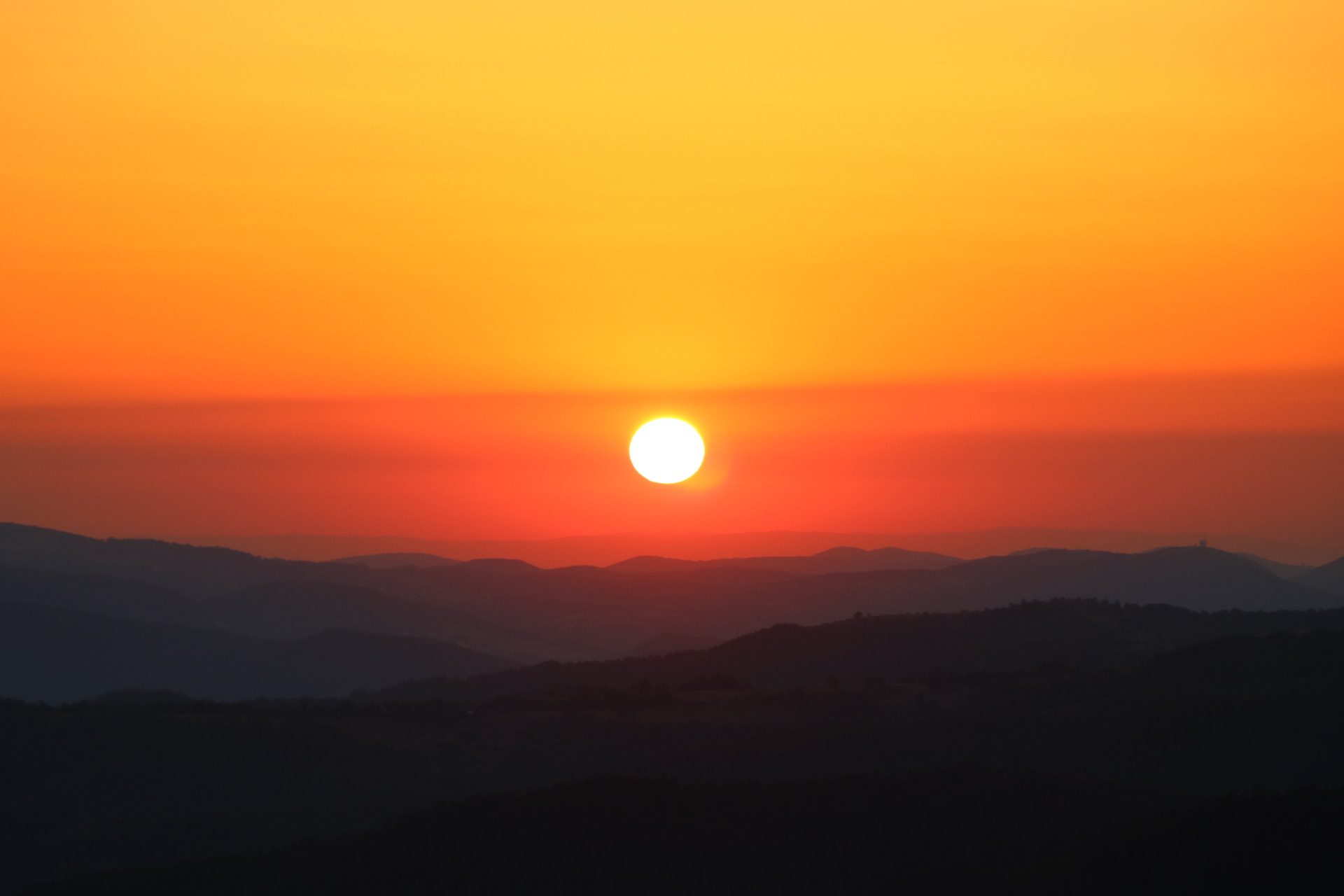 Canon EOS 750D (EOS Rebel T6i / EOS Kiss X8i) sample photo. Sunrise  photography