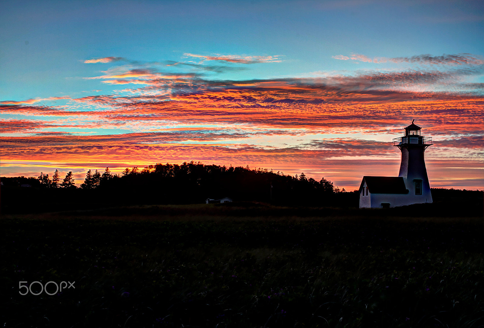 Canon EF 28-80mm f/3.5-5.6 USM sample photo. New london lighthouse prince edward island photography