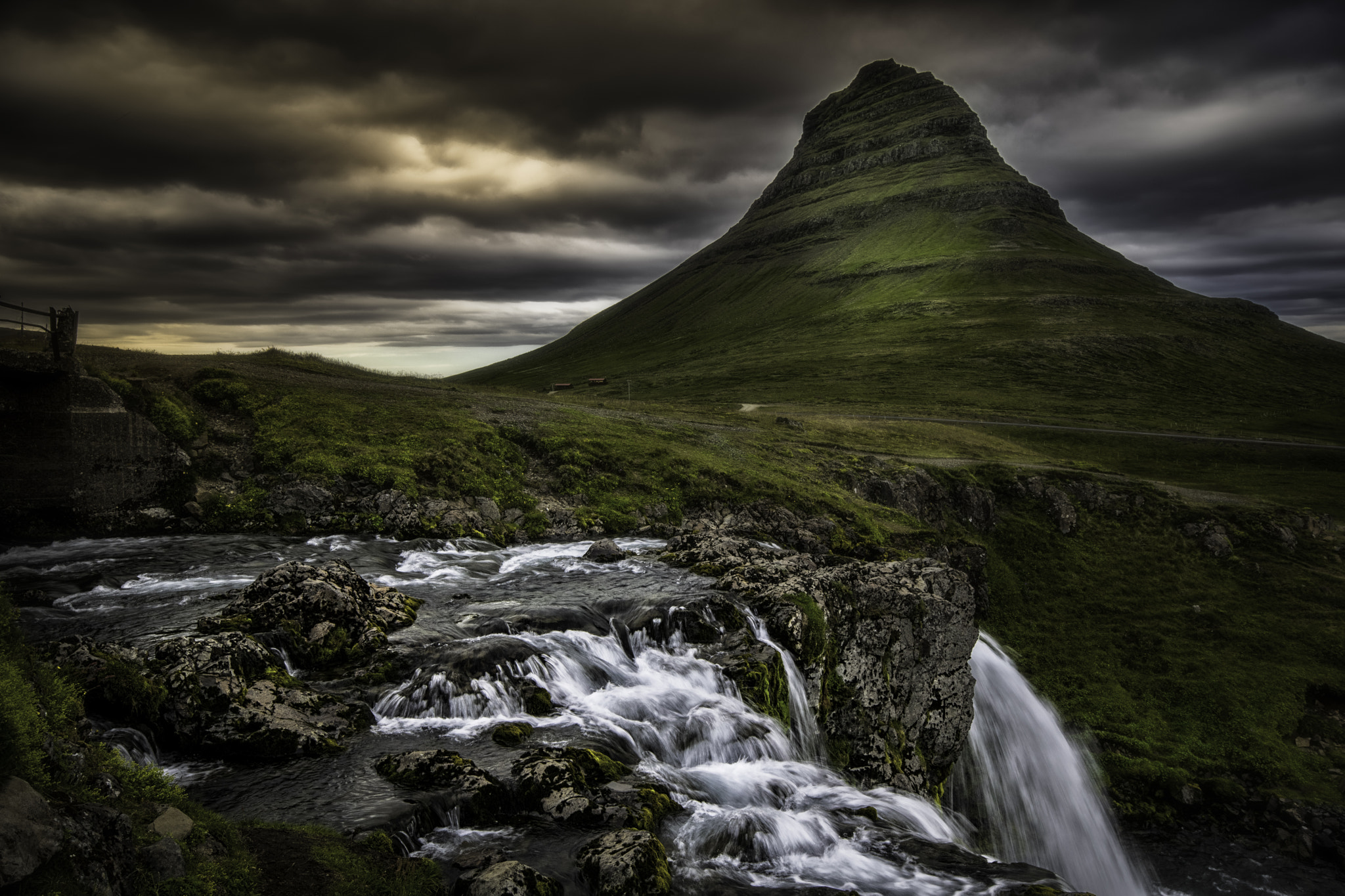 Sigma 10-20mm F4-5.6 EX DC HSM sample photo. Kirkjufell photography