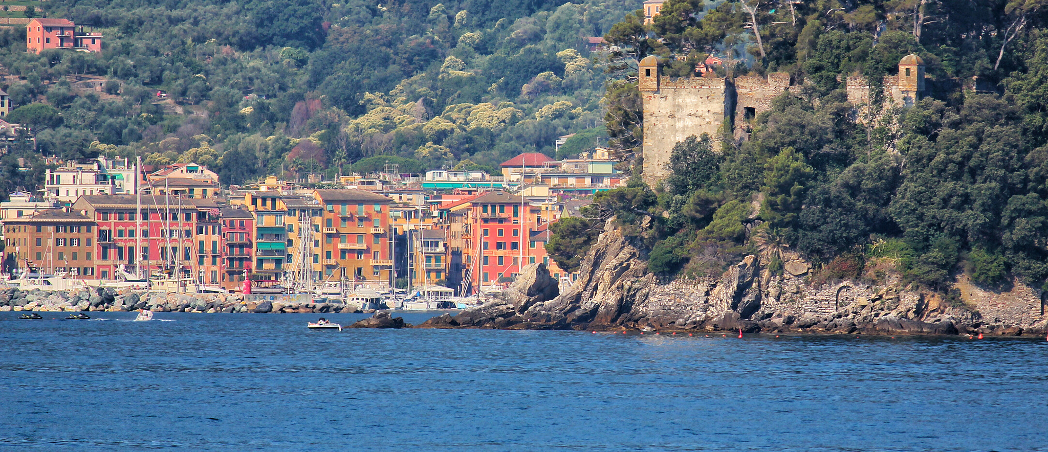 Canon EF-S 55-250mm F4-5.6 IS sample photo. Liguria photography