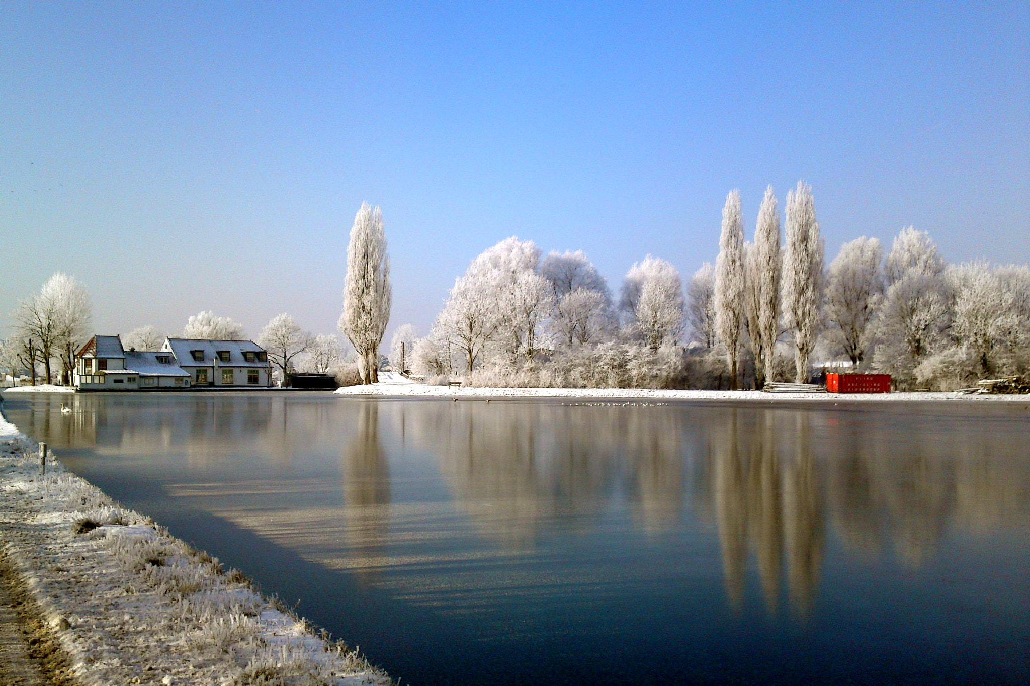 Sony Ericsson U1i sample photo. Winter photography
