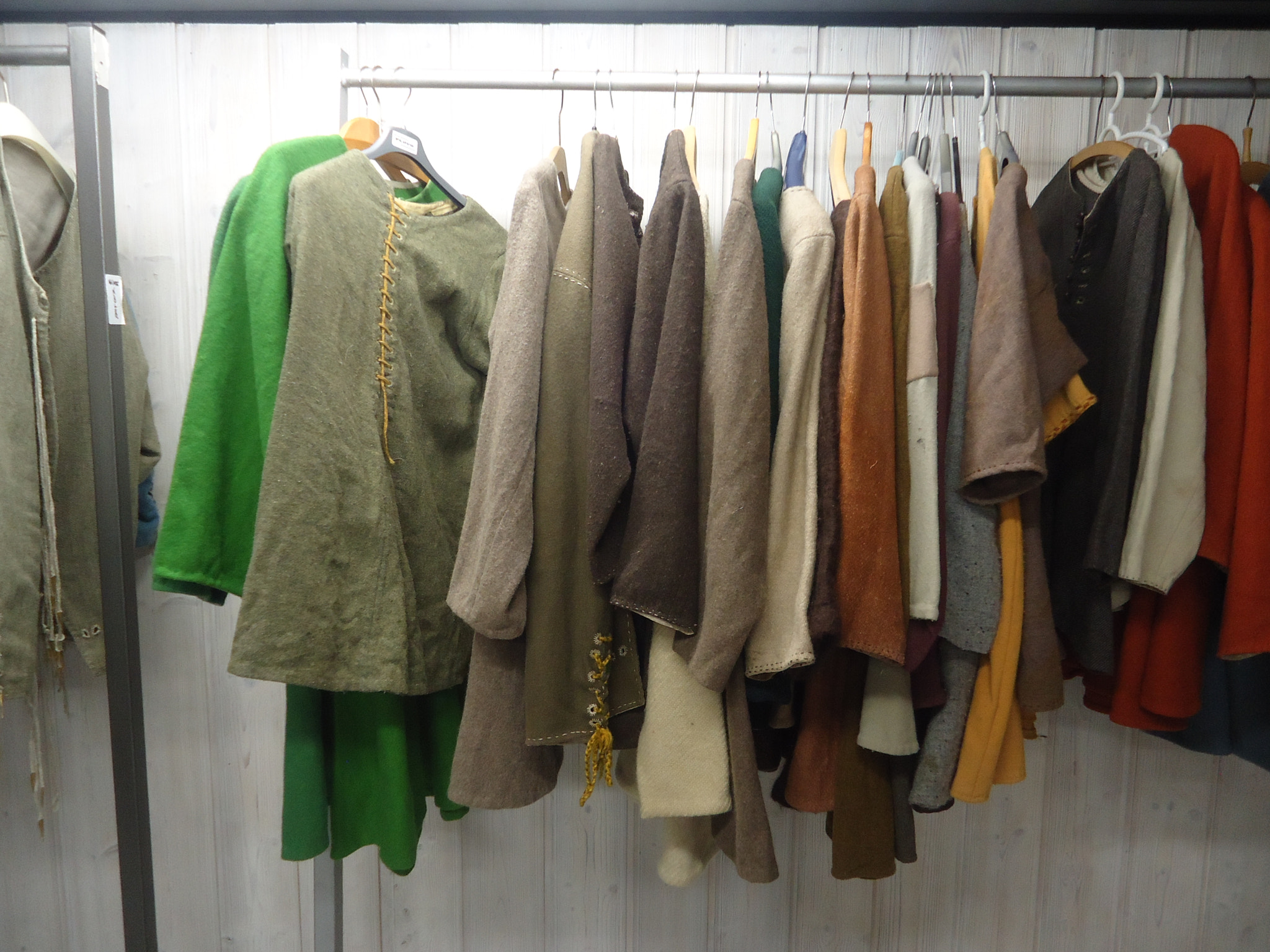 Sony Cyber-shot DSC-W330 sample photo. Medieval dress photography