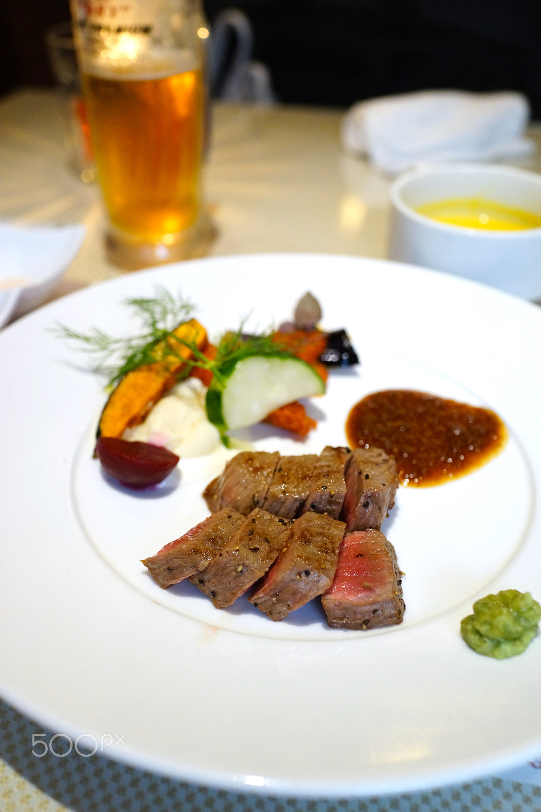 Sony Cyber-shot DSC-RX1R + Sony 35mm F2.0 sample photo. Kobe beef - kobe photography