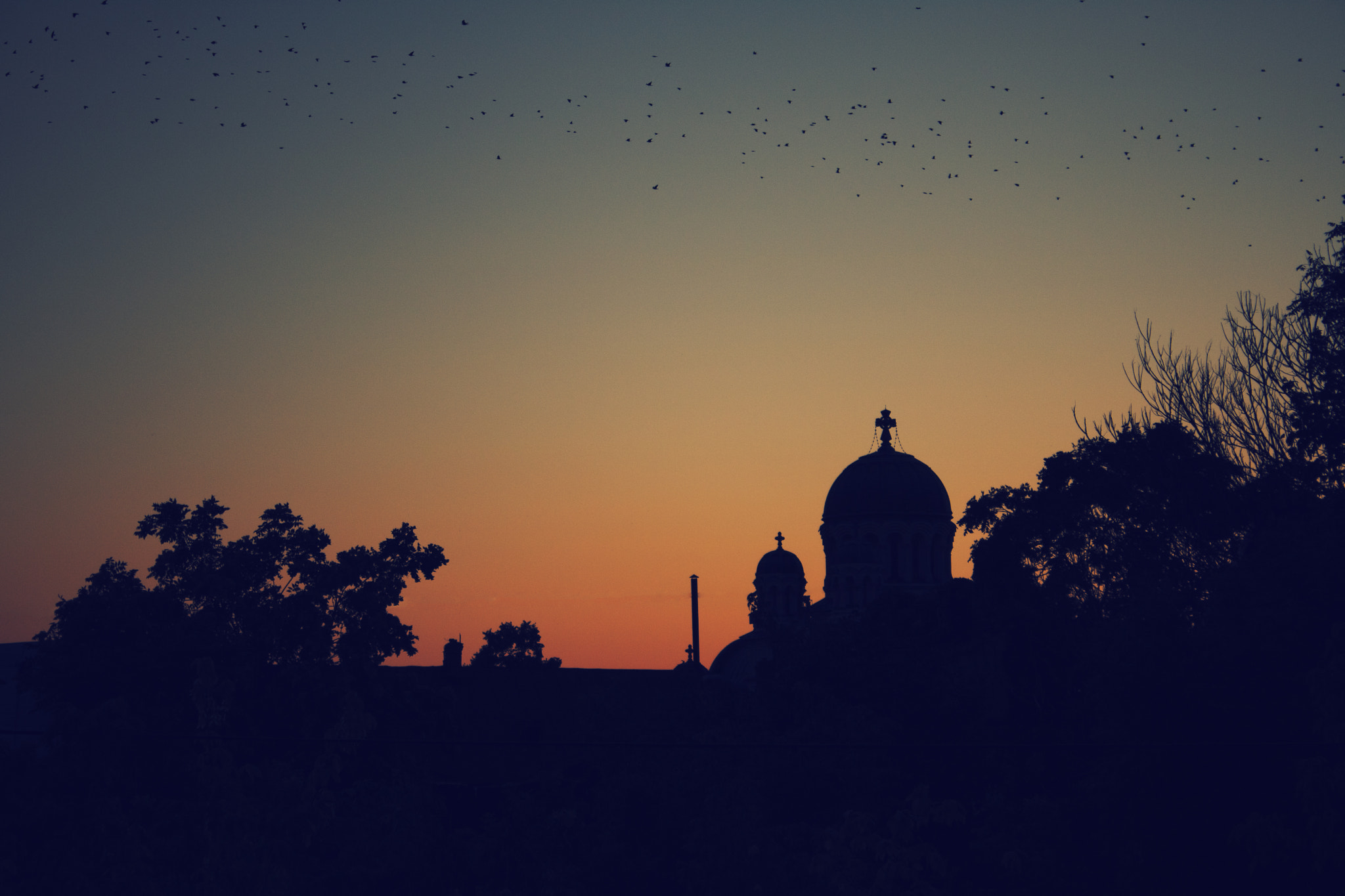 Canon EOS 750D (EOS Rebel T6i / EOS Kiss X8i) sample photo. Minimal sunset photography