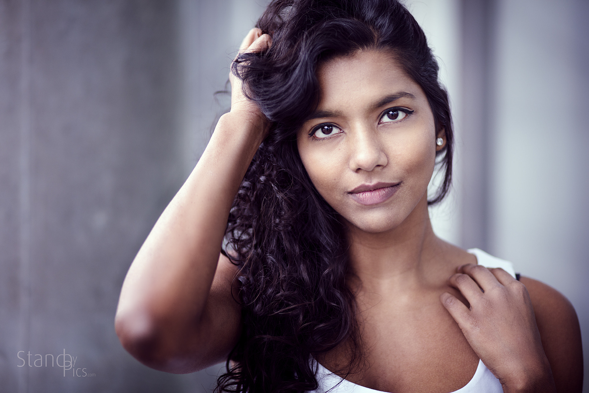 Canon EF 85mm F1.8 USM sample photo. Natural light portrait photography