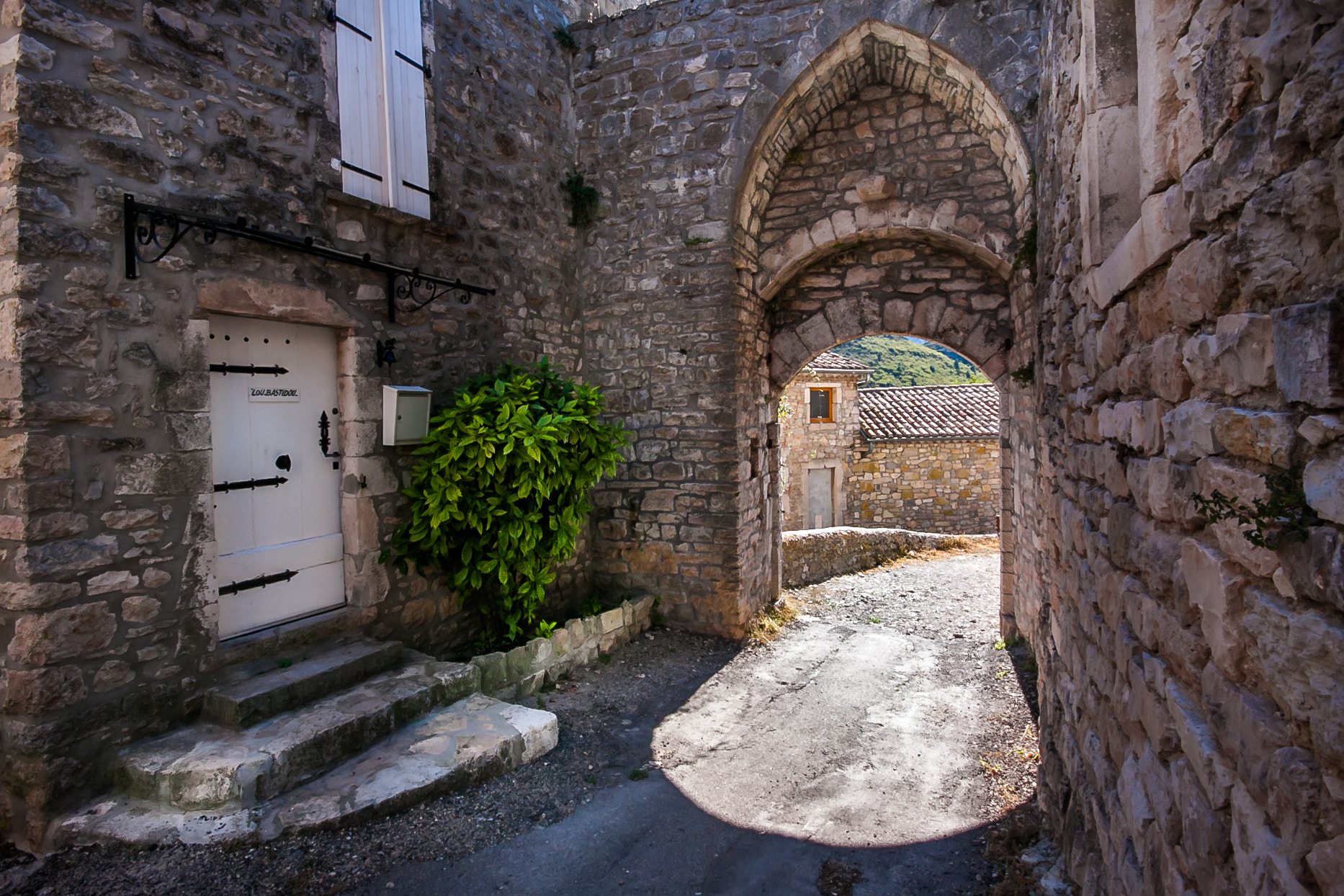 Canon EOS 40D + Sigma 10-20mm F4-5.6 EX DC HSM sample photo. Village dans l'arrière pays    c.johnen photography