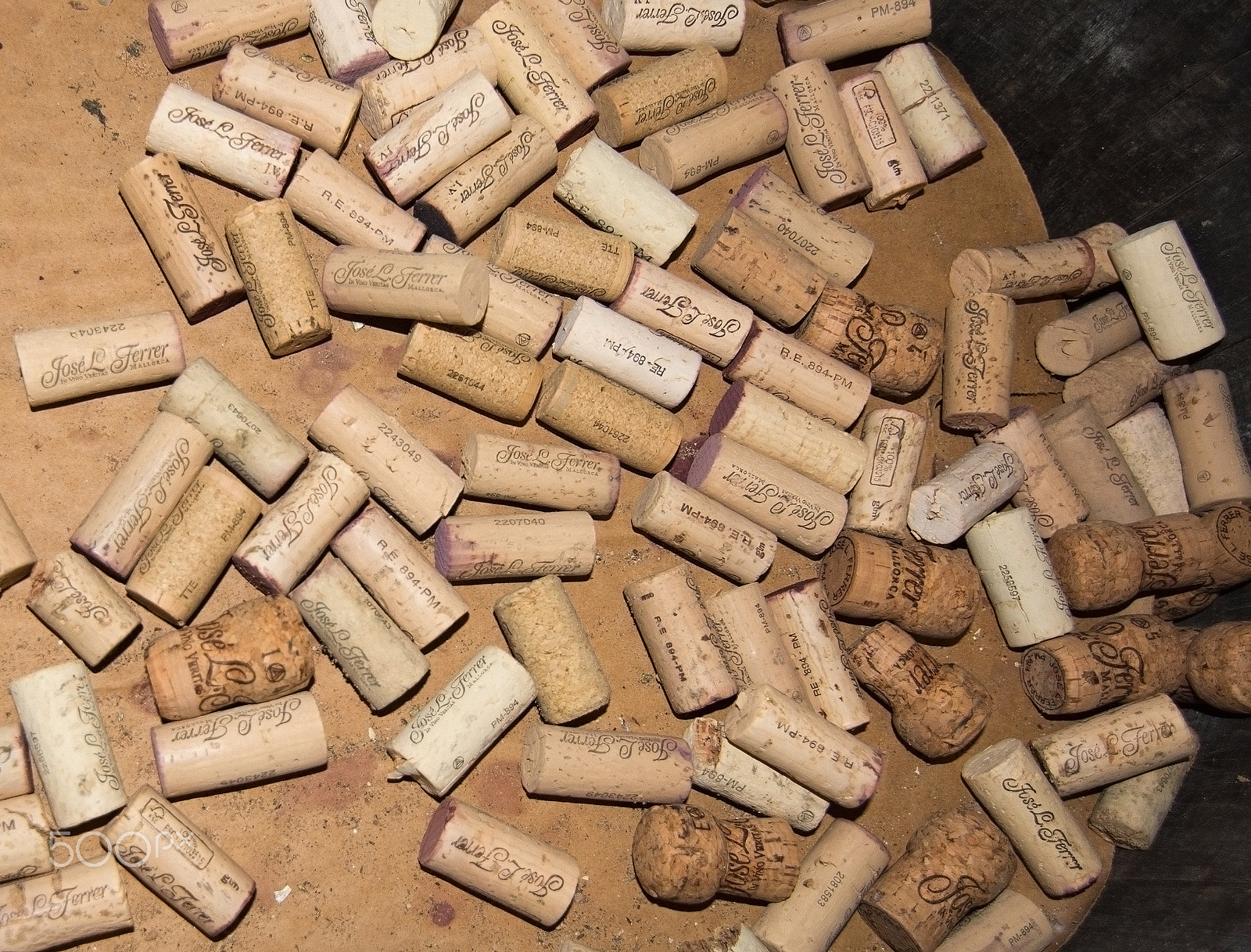 AF Zoom-Nikkor 80-200mm f/4.5-5.6D sample photo. Wine corks in the jose ferrer winery photography