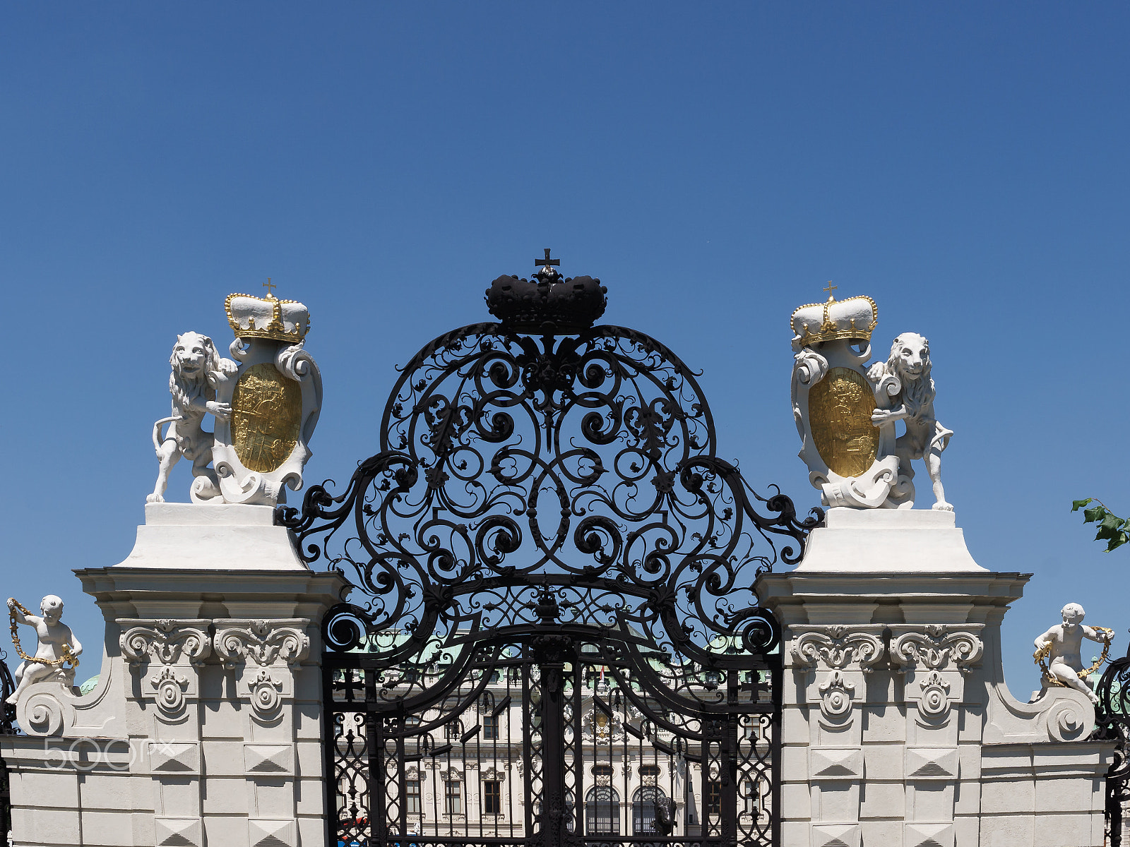 Sony ILCA-77M2 + Sony DT 35mm F1.8 SAM sample photo. Wien - schloss belvedere hintereingang photography