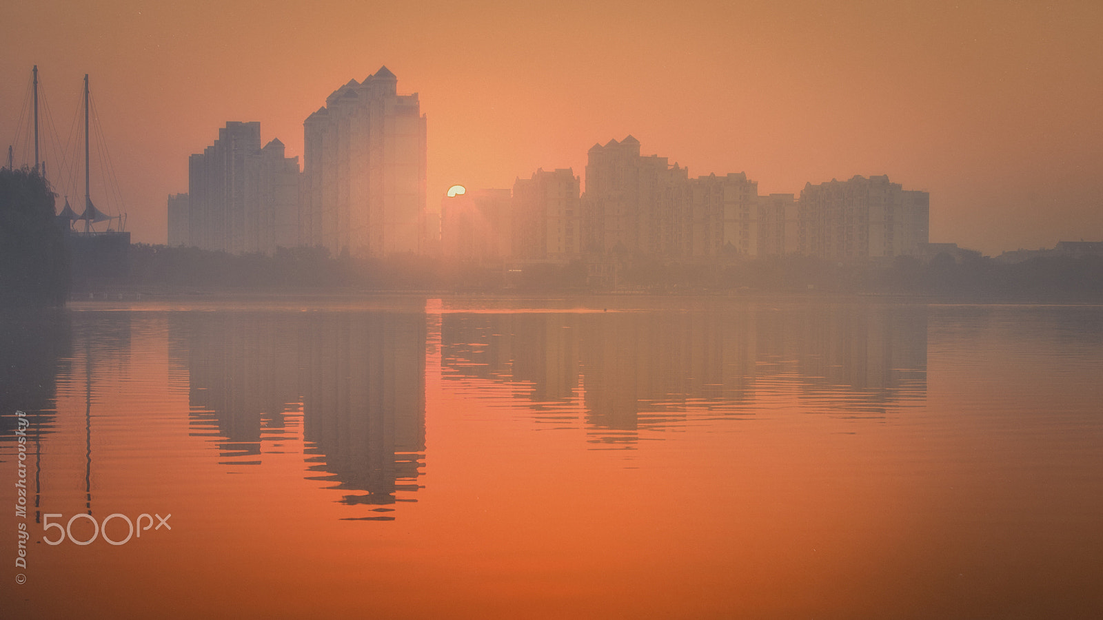 EF28-70mm f/2.8L USM sample photo. Sunrise in thames town photography