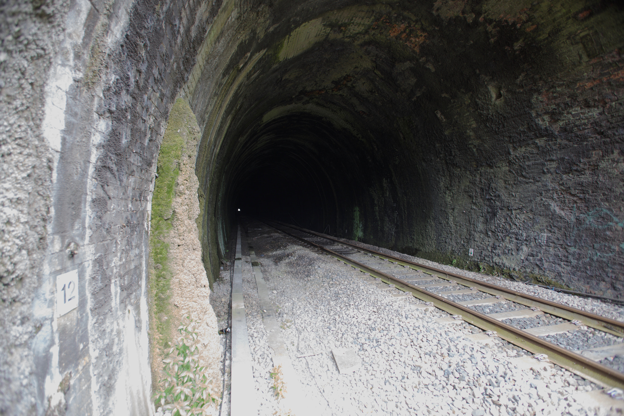 Canon EF 17-35mm f/2.8L sample photo. Kirton tunnel photography