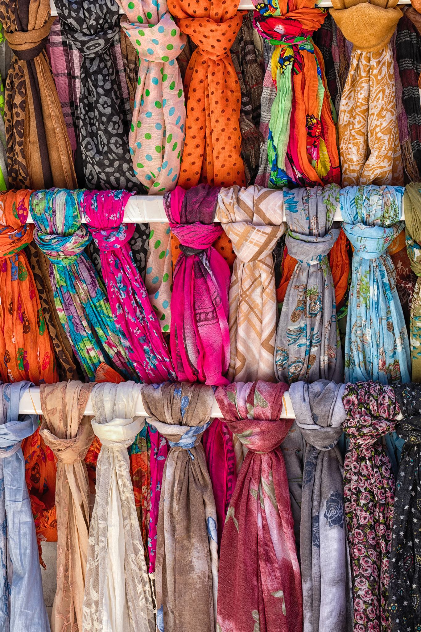Canon EOS 5DS + Canon EF 100mm F2.8L Macro IS USM sample photo. Scarves in mykonos photography