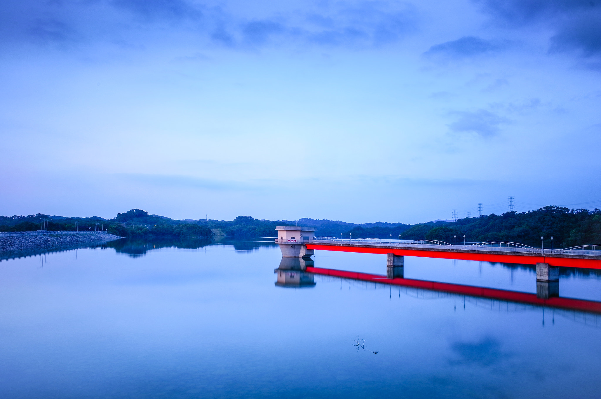 GR LENS A12 28mm F2.5 sample photo. Blue lake mirror. photography