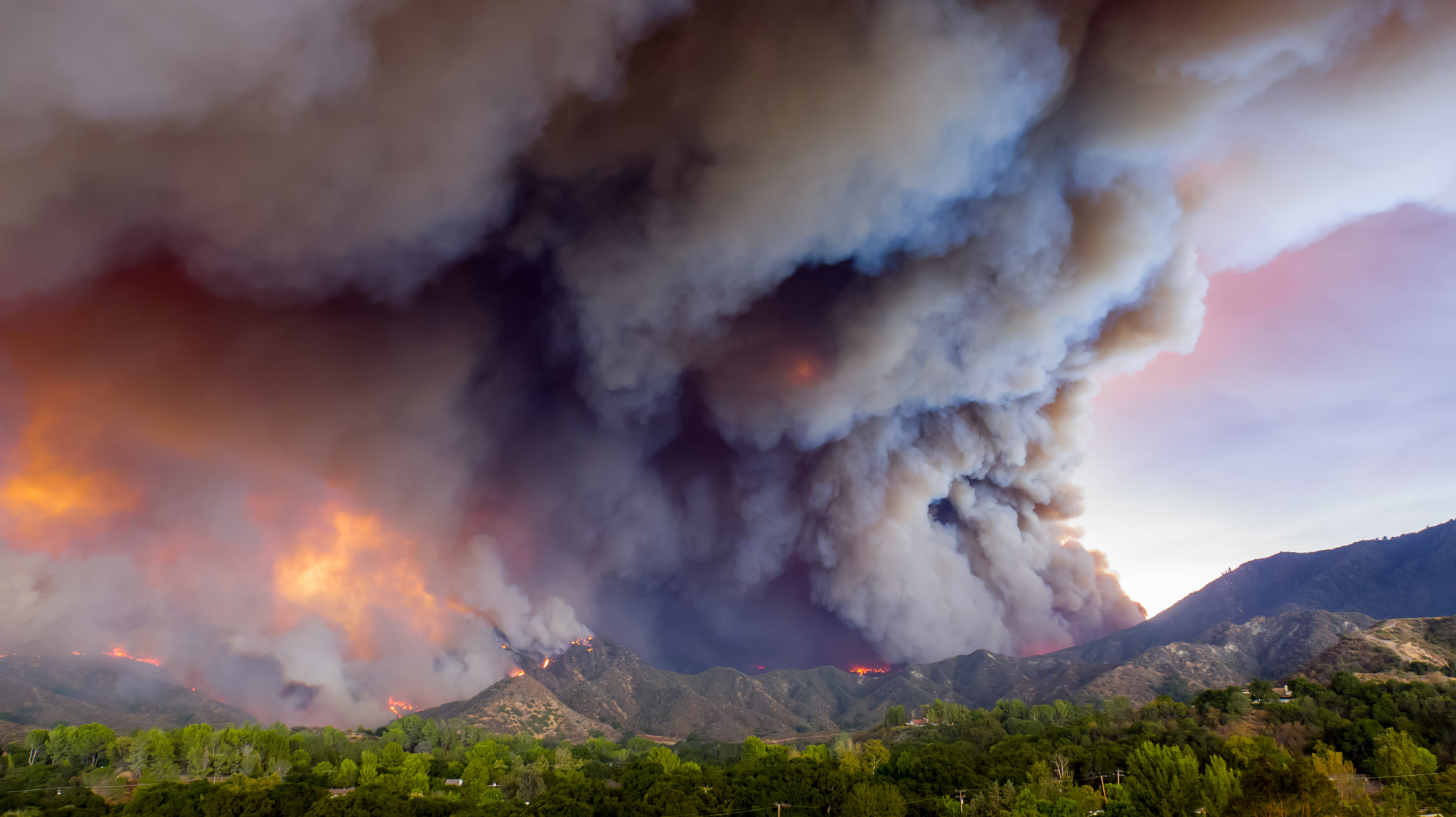 DJI FC550 + OLYMPUS M.12mm F2.0 sample photo. Sand fire photography