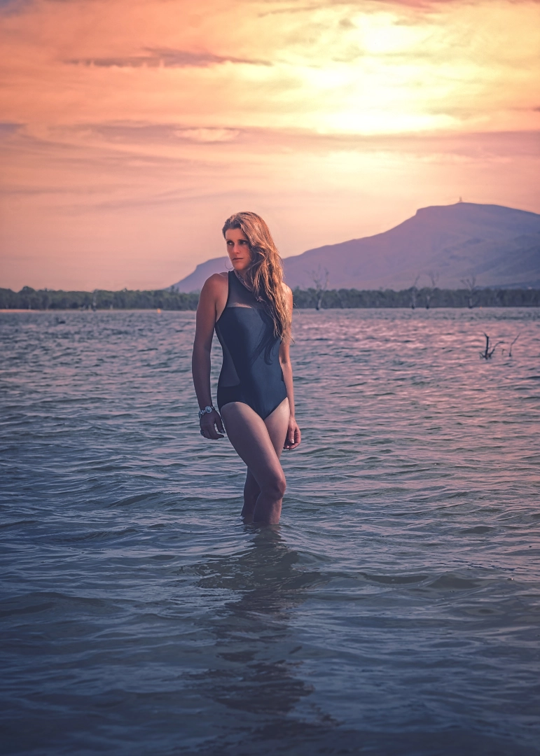 Sony Planar T* 85mm F1.4 ZA sample photo. Aussie girl photography