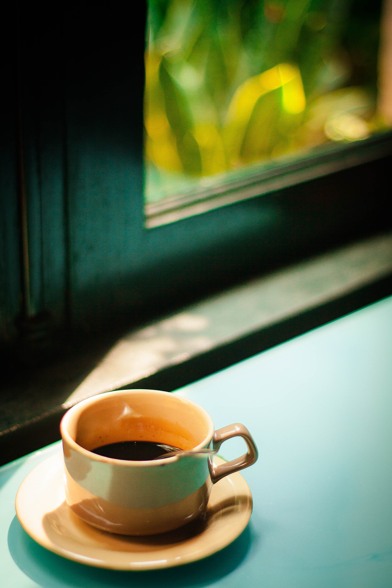 Canon EOS 50D + Canon EF 50mm F1.8 II sample photo. The coffee cup photography