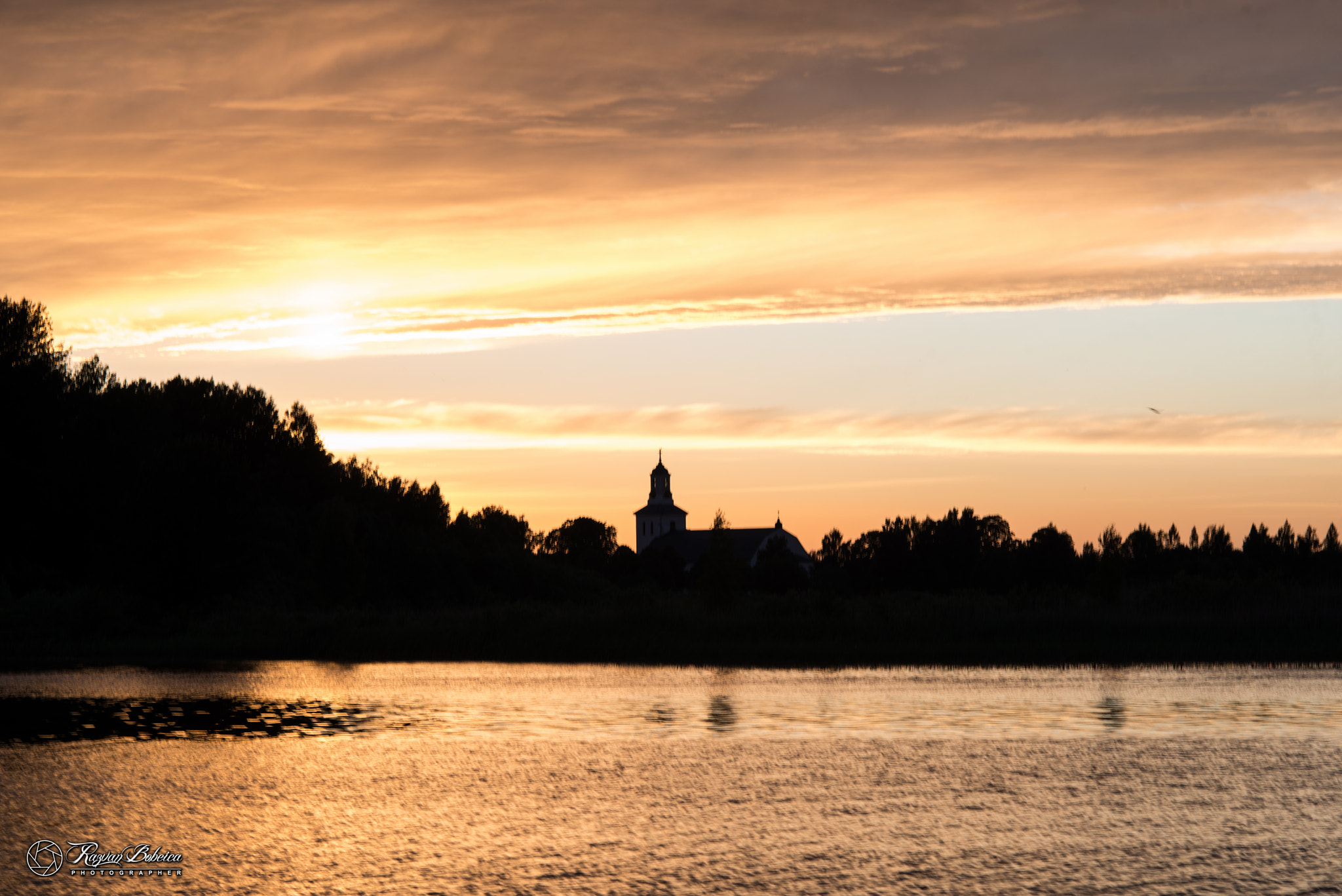 Nikon D800E + Nikon AF Nikkor 105mm F2D DC sample photo. Sunset on the lake svezia 2016 photography