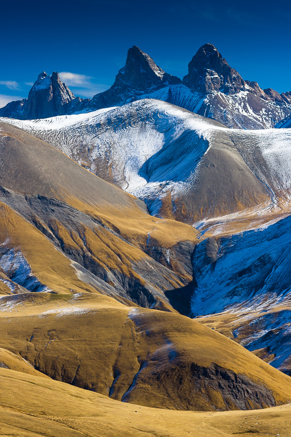Sigma 105mm F2.8 EX DG Macro sample photo. Magic of the alps photography