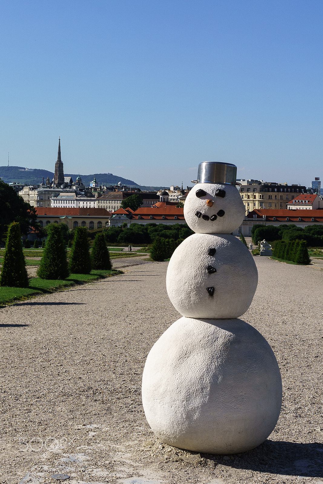 Sony ILCA-77M2 + Sony DT 35mm F1.8 SAM sample photo. Schneemann photography