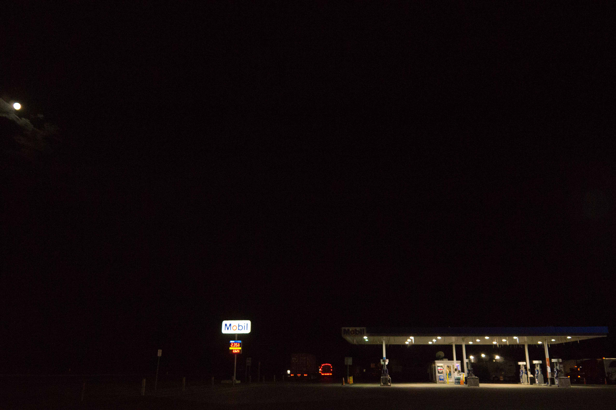Panasonic Lumix DMC-GH2 sample photo. Gas station at night photography