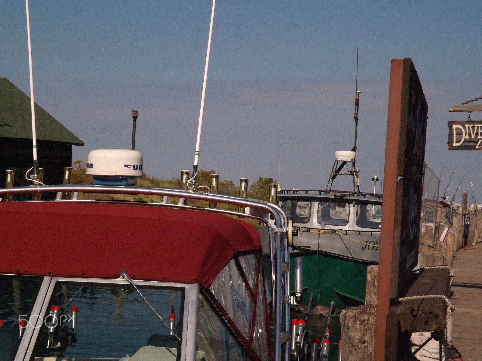 Fujifilm FinePix S4250/Walmart sample photo. Leland fishing boats photography