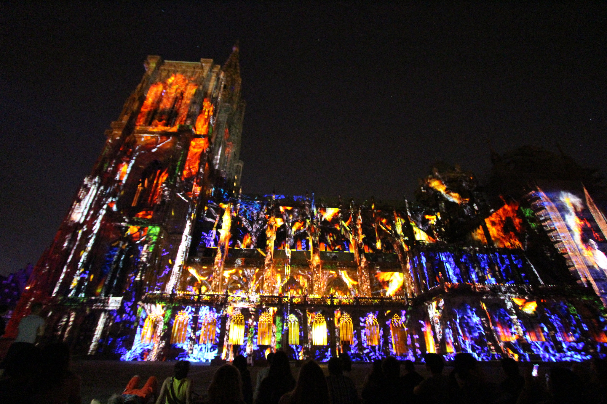 Canon EOS 100D (EOS Rebel SL1 / EOS Kiss X7) sample photo. Strasbourg cathedral by night photography