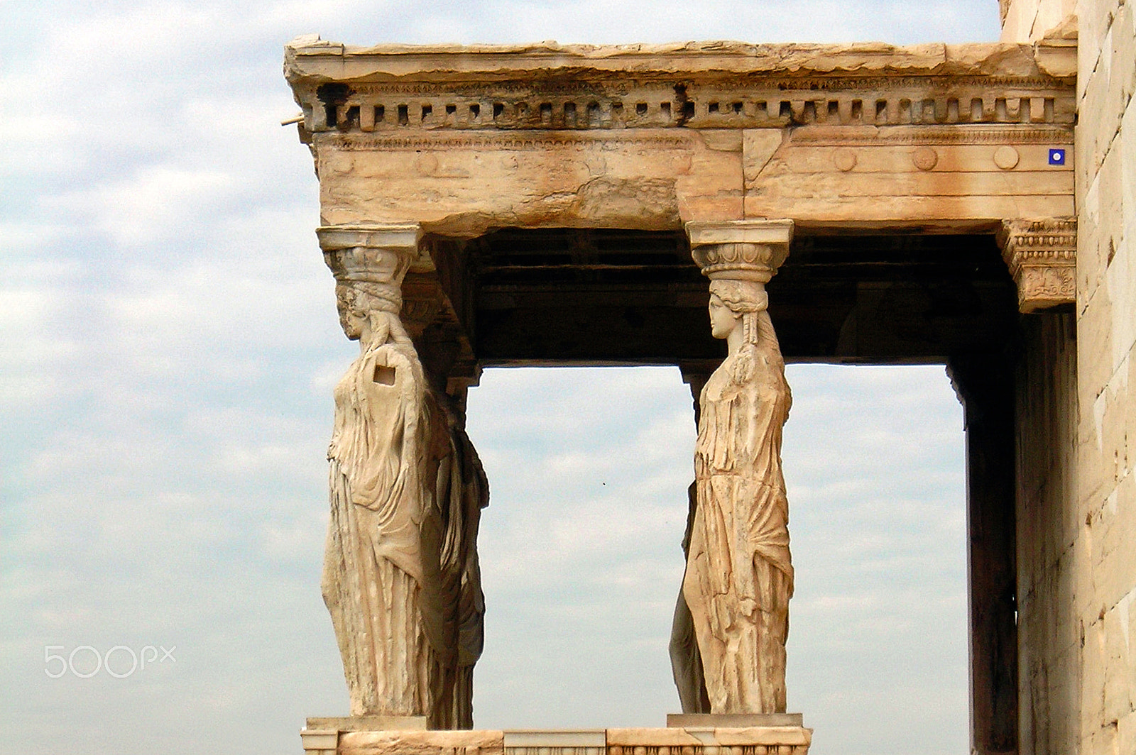 Nikon COOLPIX L3 sample photo. The porch of the caryatids photography