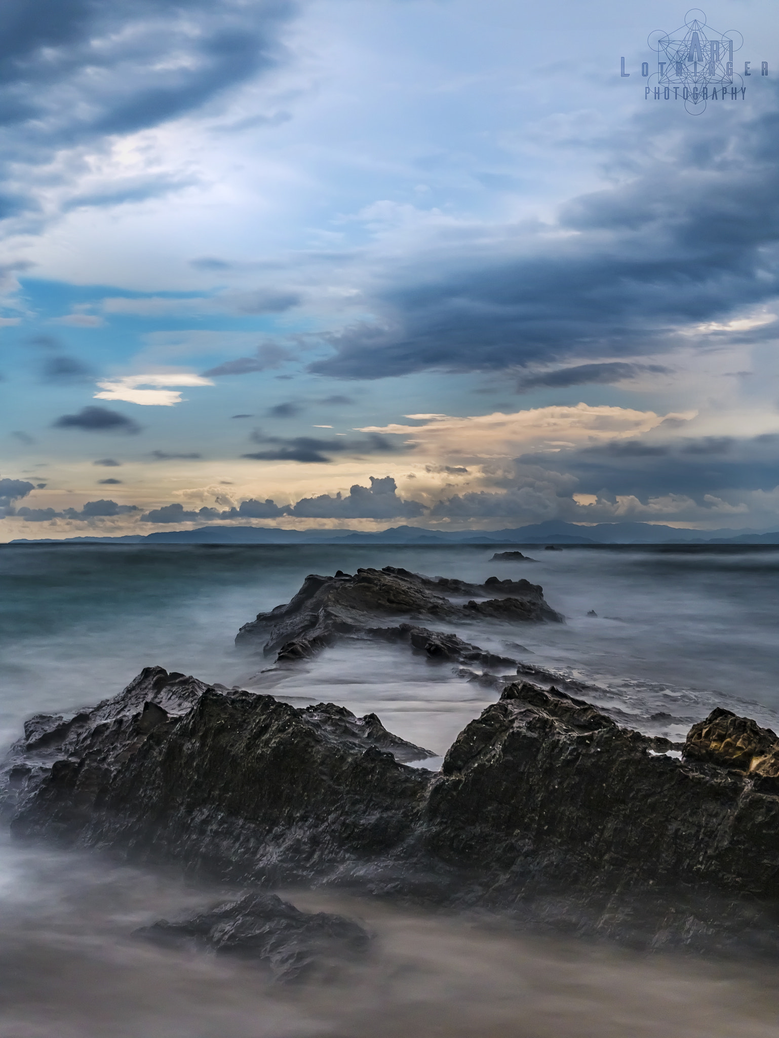 Panasonic Lumix DMC-G7 + Panasonic Leica DG Summilux 25mm F1.4 II ASPH sample photo. Playa blanca... photography