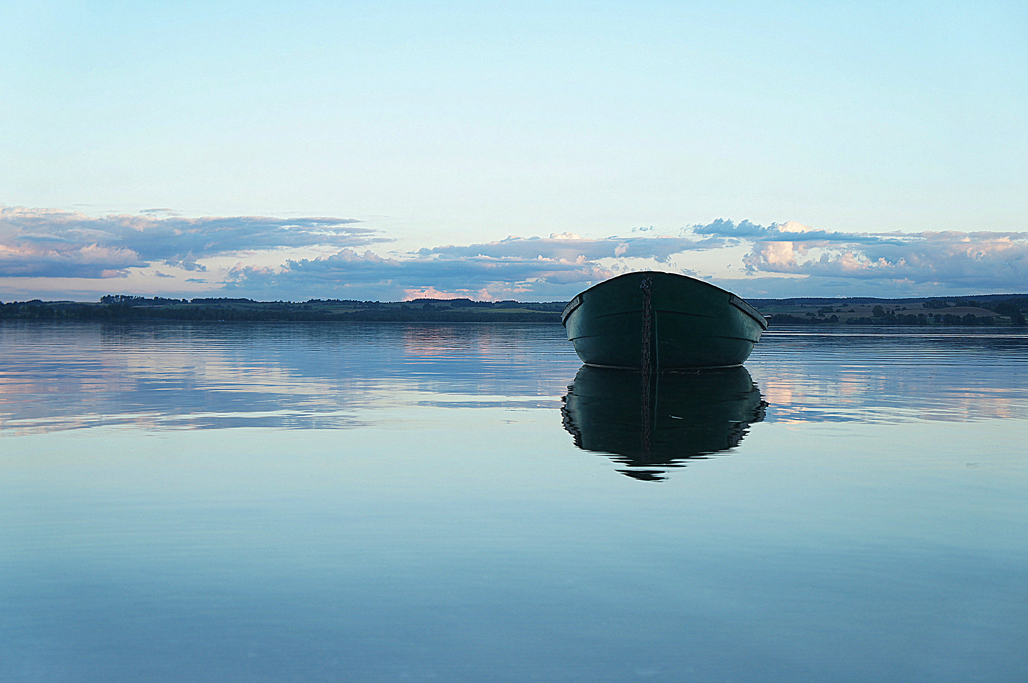 Sony Alpha NEX-C3 sample photo. Between the sky and water photography