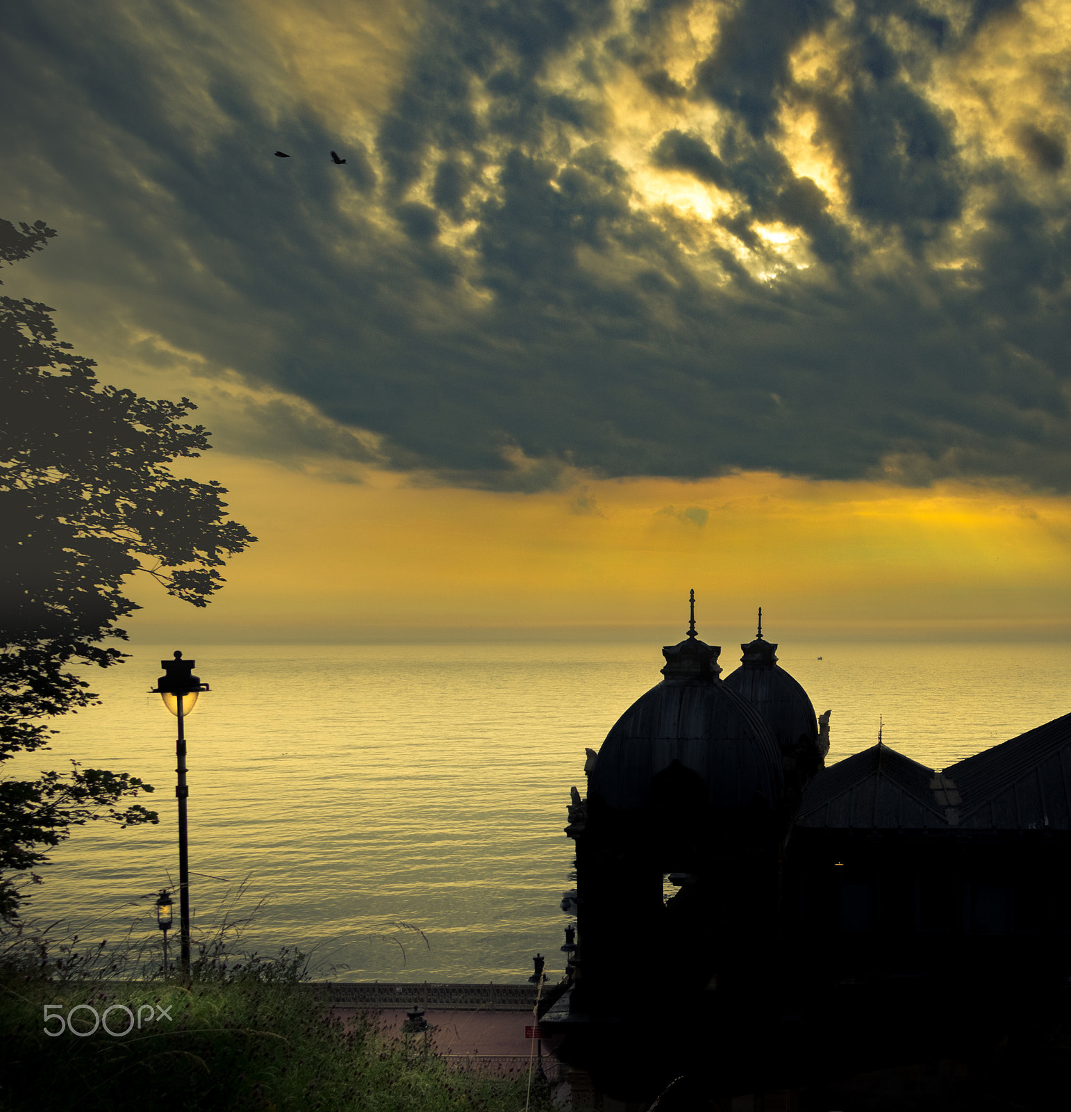 Canon EF-S 17-85mm F4-5.6 IS USM sample photo. Sunbeams and silhouette. photography