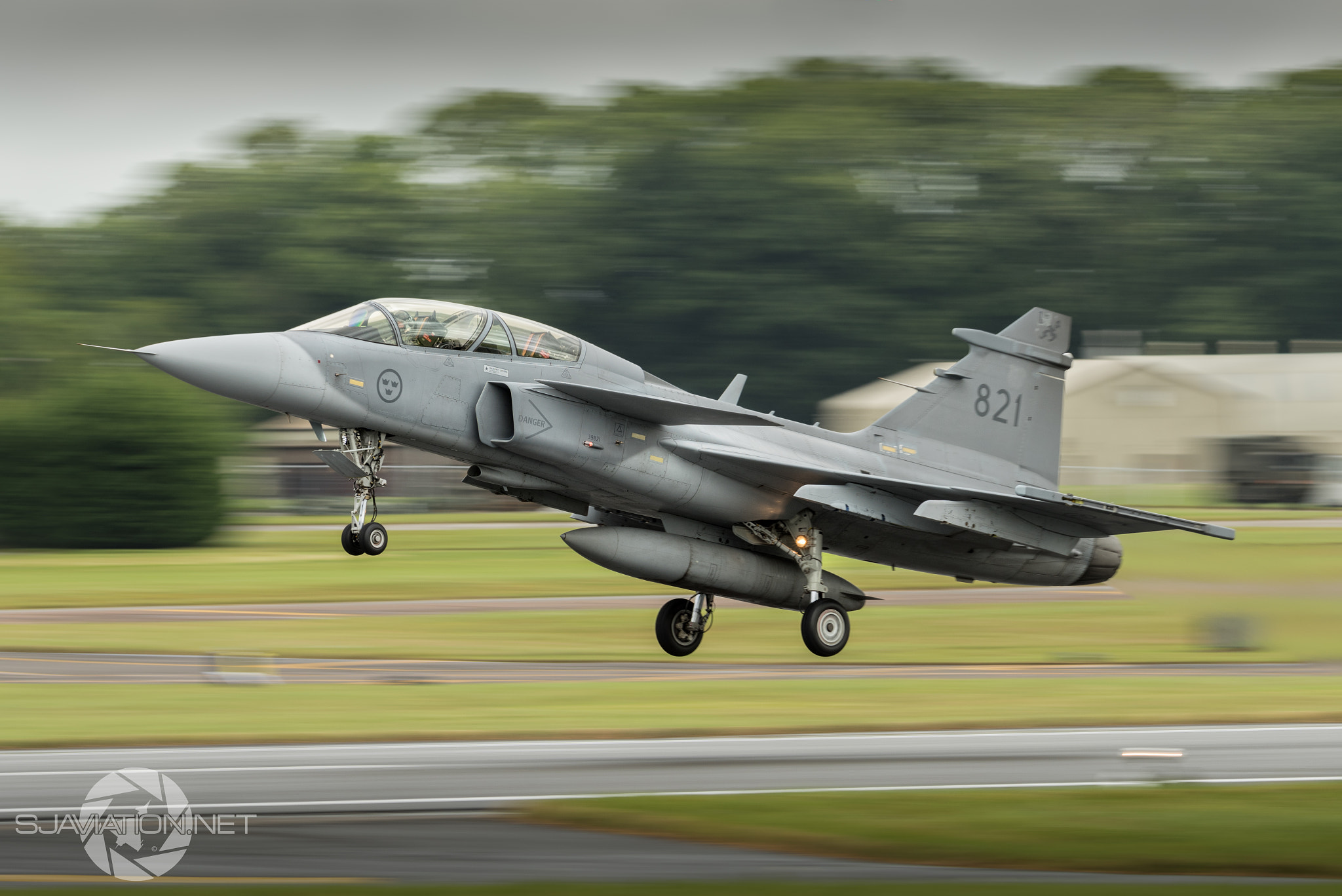 Nikon AF-S Nikkor 300mm F2.8G ED-IF VR sample photo. " såtenäs gripen' photography