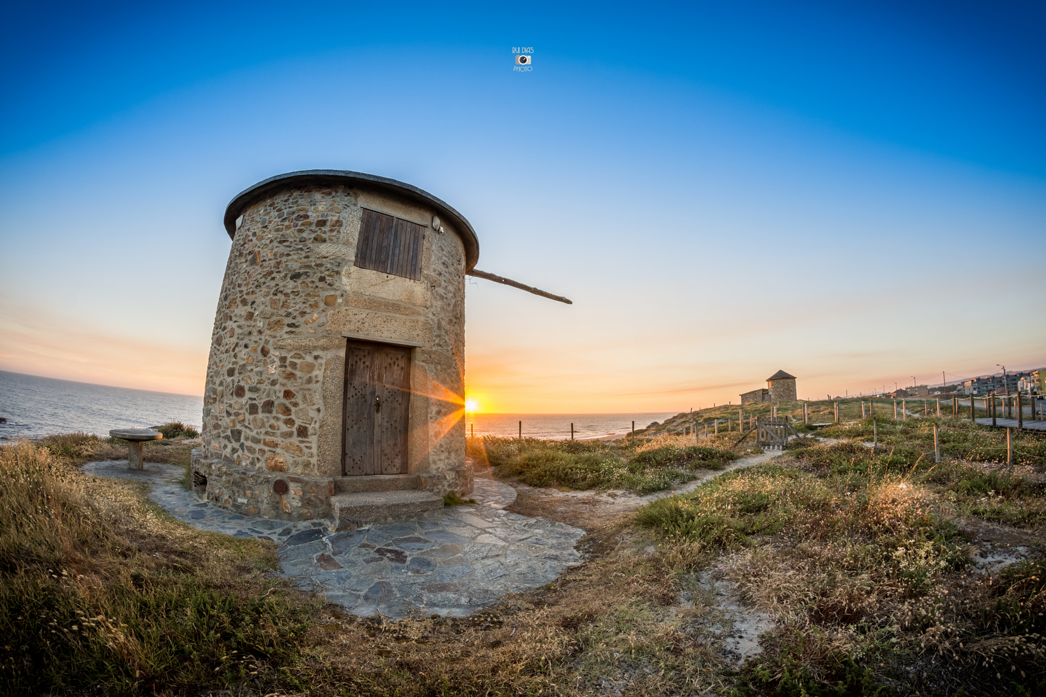 Samyang 8mm F3.5 Aspherical IF MC Fisheye sample photo. Apúlia's sunset photography