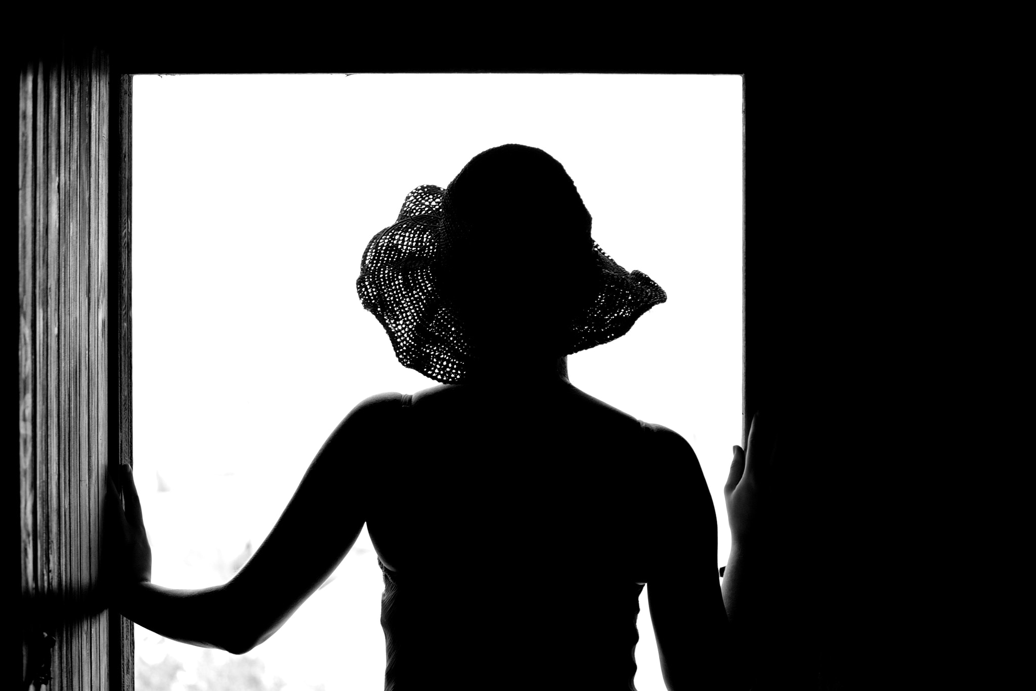 Canon EF-S 55-250mm F4-5.6 IS sample photo. Girl silhouette photography
