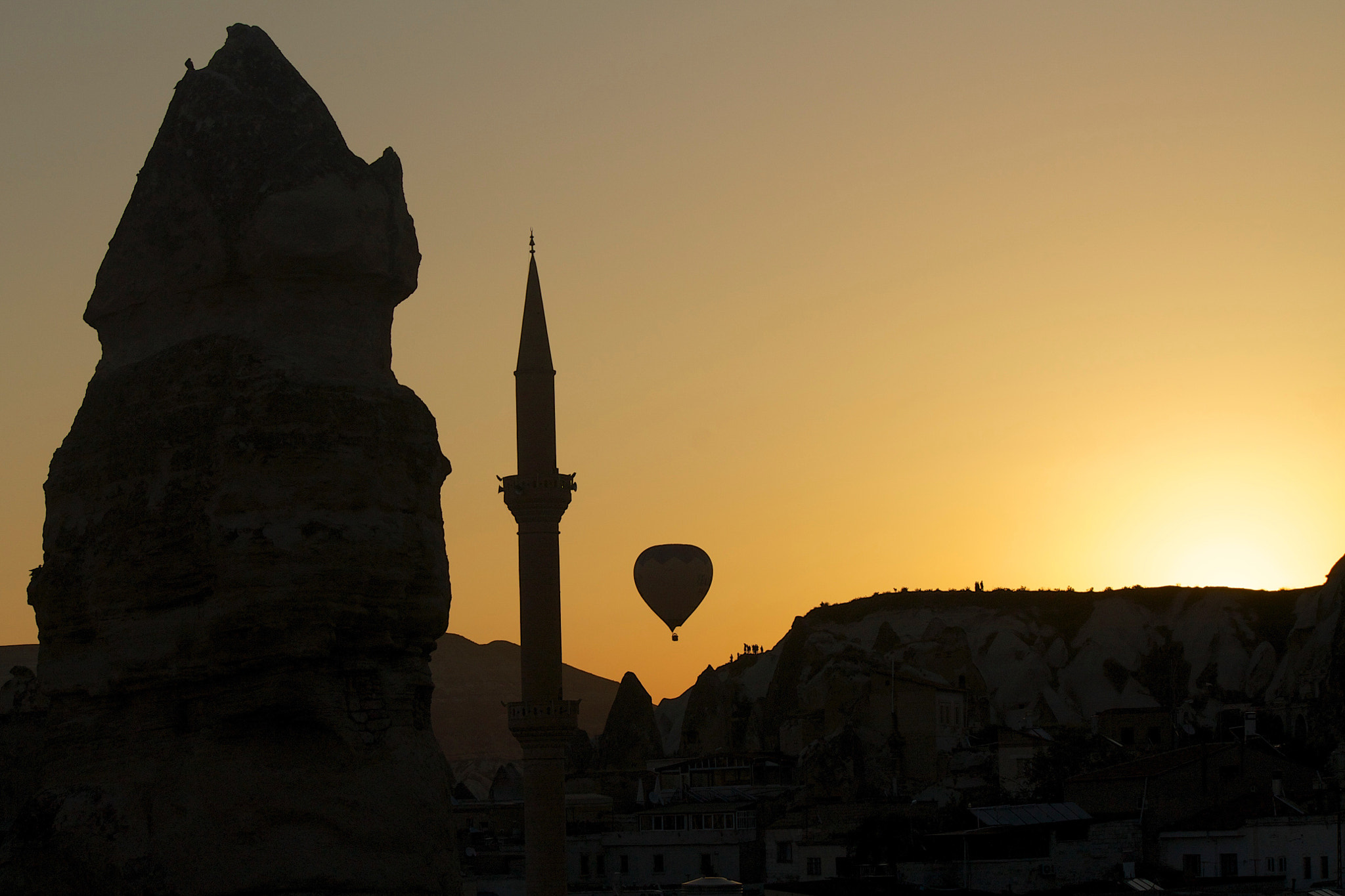 Canon EF-S 55-250mm F4-5.6 IS sample photo. Turkish sky photography