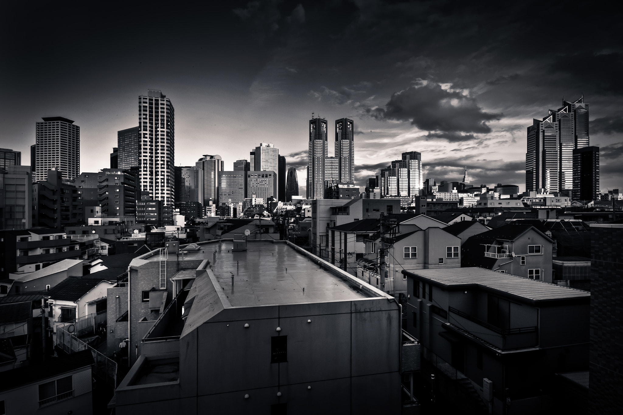 Canon EOS 6D + Sigma 10-20mm F4-5.6 EX DC HSM sample photo. Nishi shinjuku gochome photography