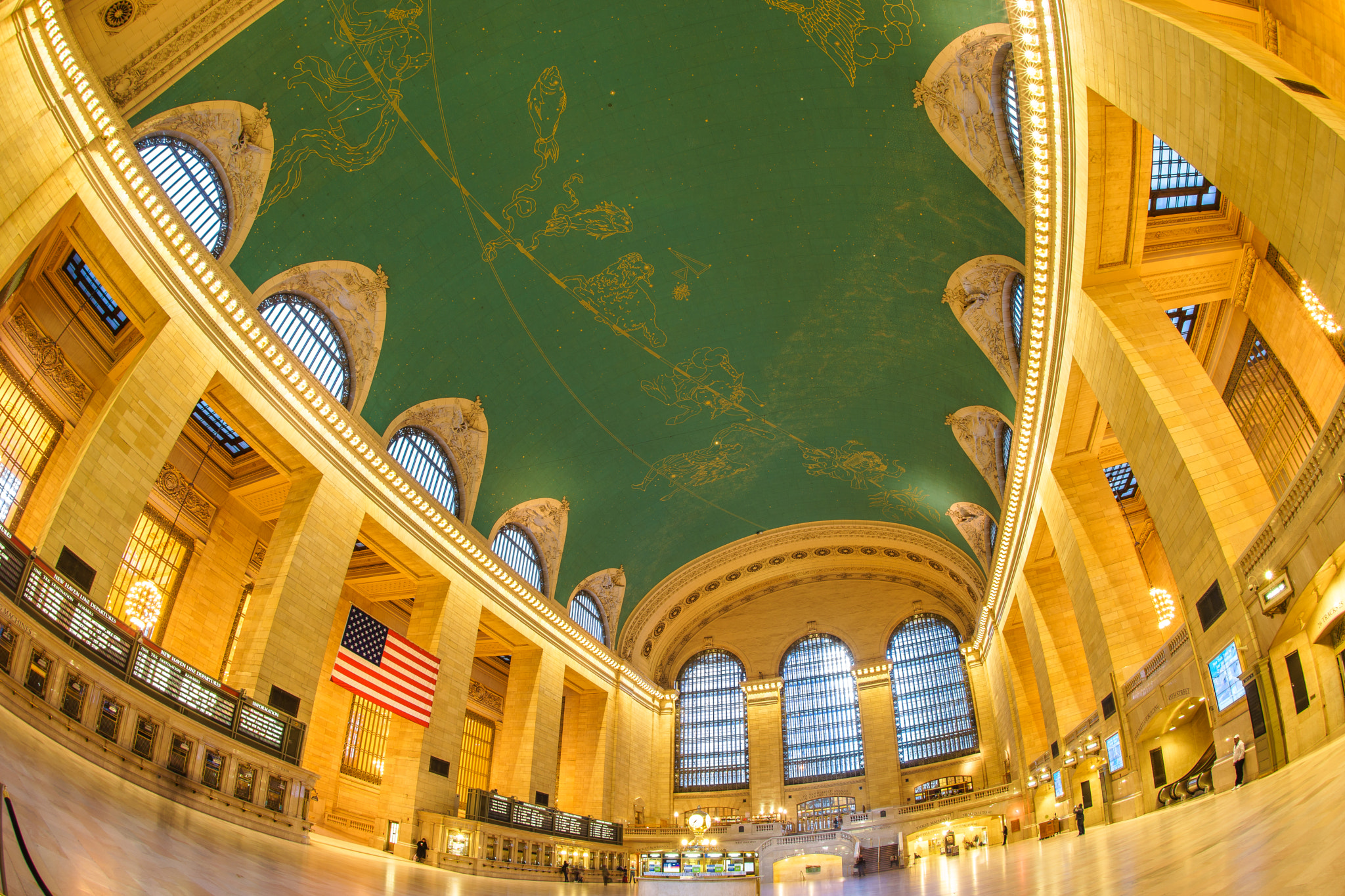 Sony a7 II + Sony 16mm F2.8 Fisheye sample photo. Grand central terminal photography