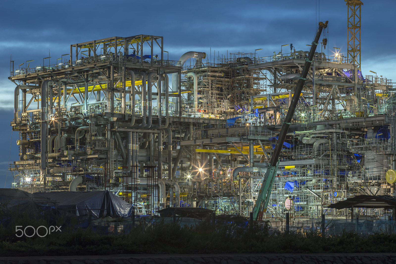 Sony a7 II + Canon EF 70-200mm F2.8L USM sample photo. Plant construction site photography