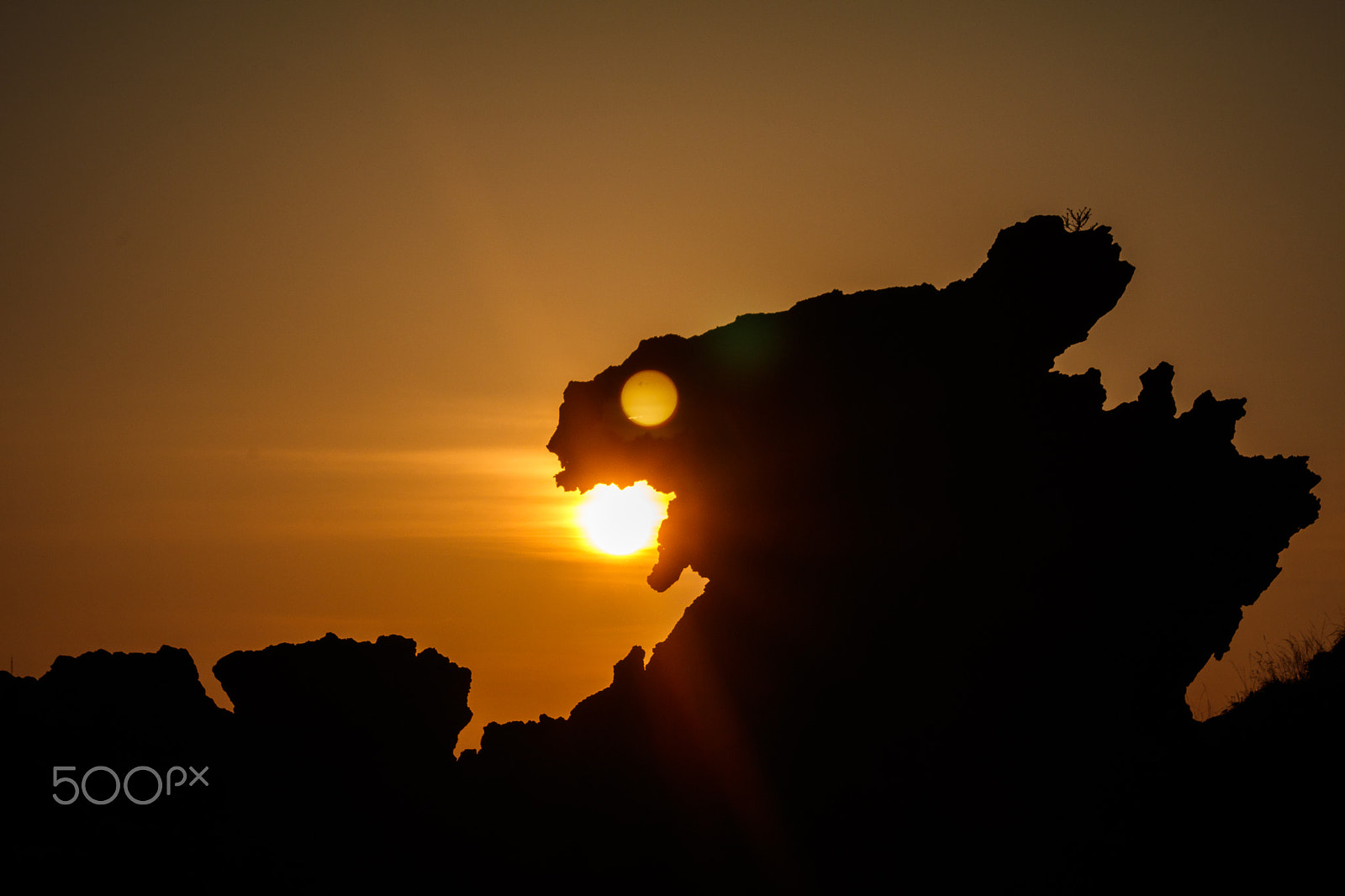 Canon EF-S 55-250mm F4-5.6 IS sample photo. Dragonhead rock photography